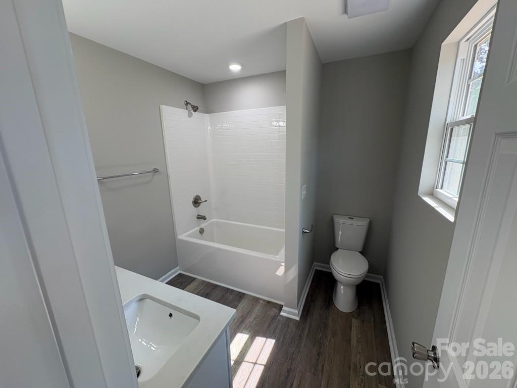 514 Gardner Street Property Photo 22