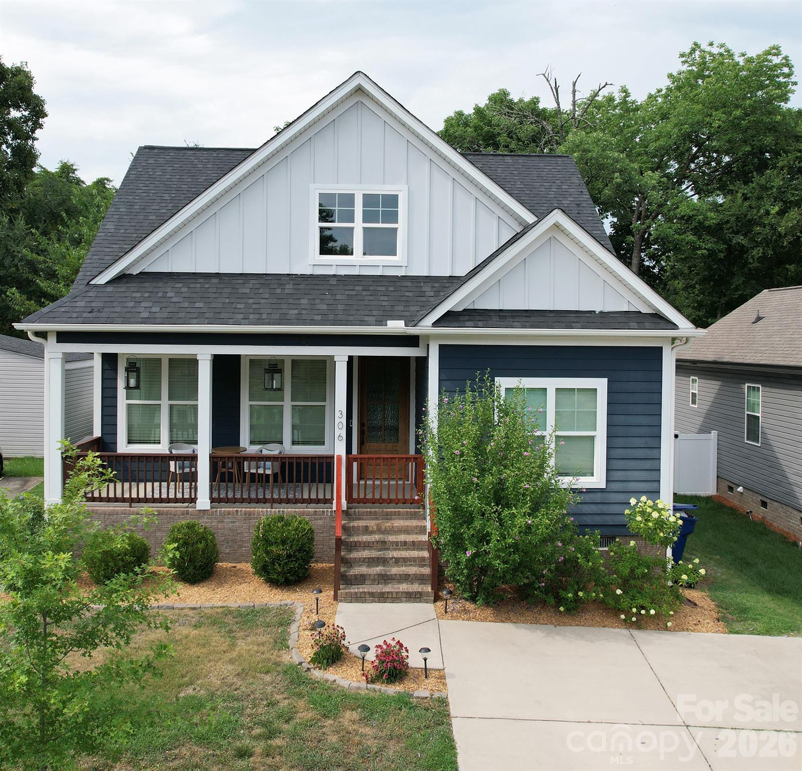 306 Clay Street Property Photo 1
