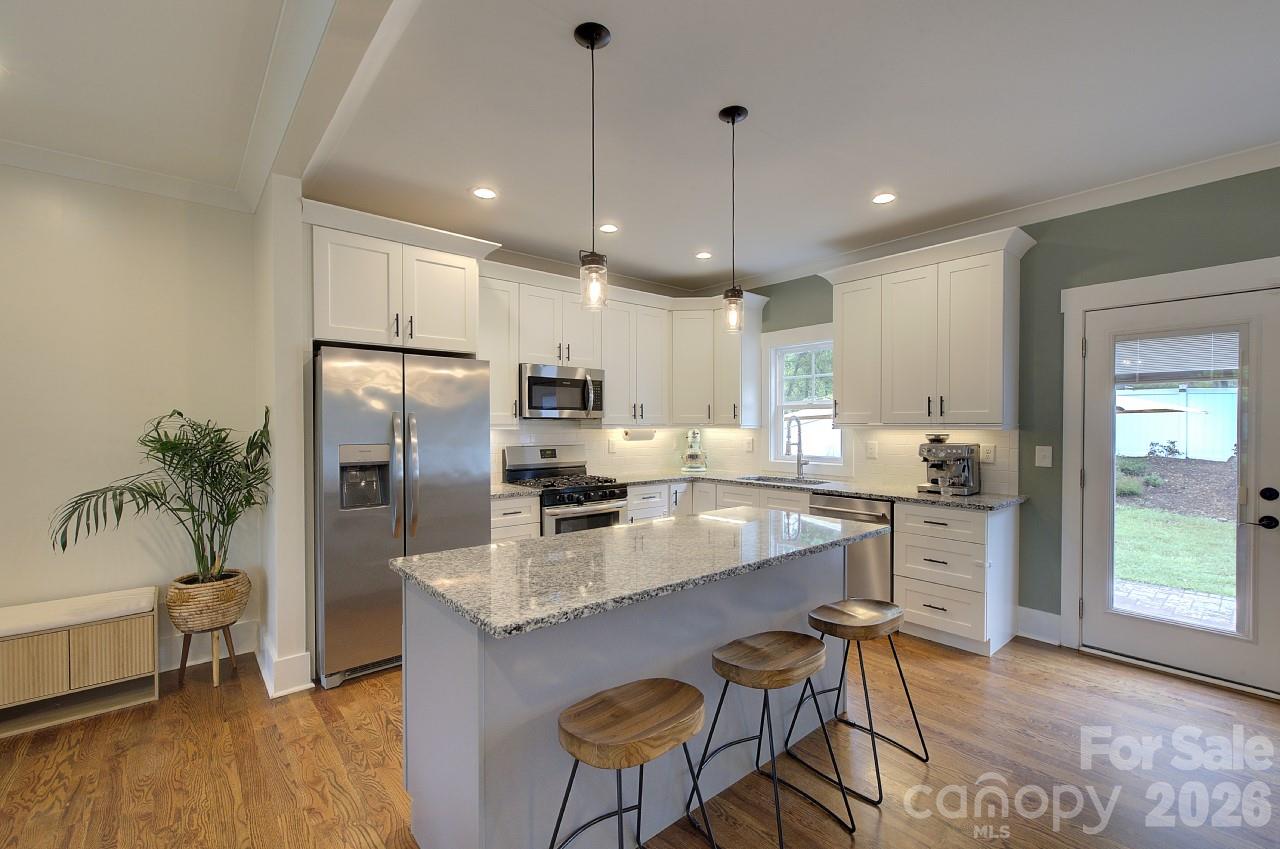 306 Clay Street Property Photo 15