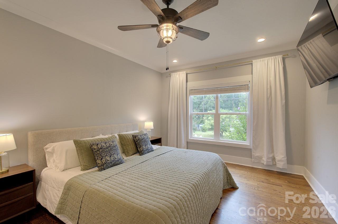 306 Clay Street Property Photo 20