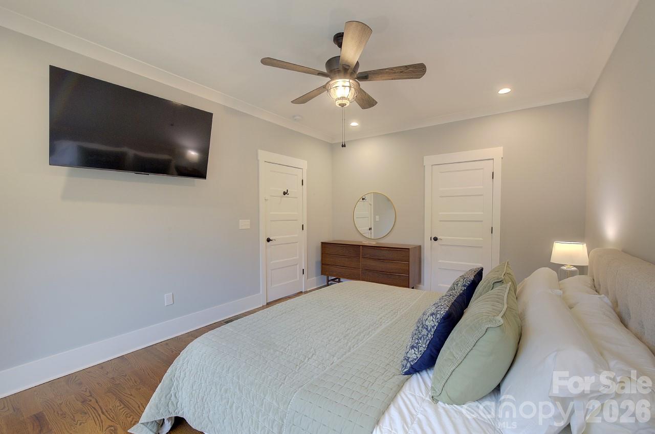 306 Clay Street Property Photo 21