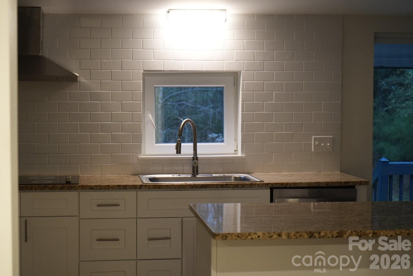 3236 Daystar Road Property Photo 8