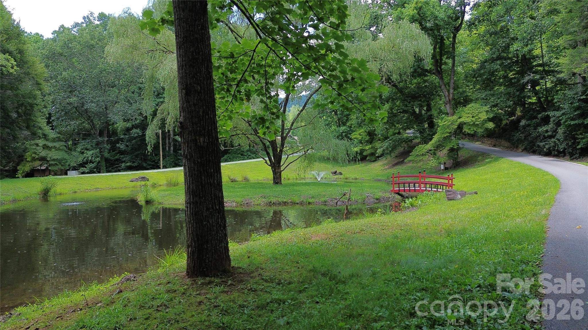 32 Great Aspen Way Property Photo 6