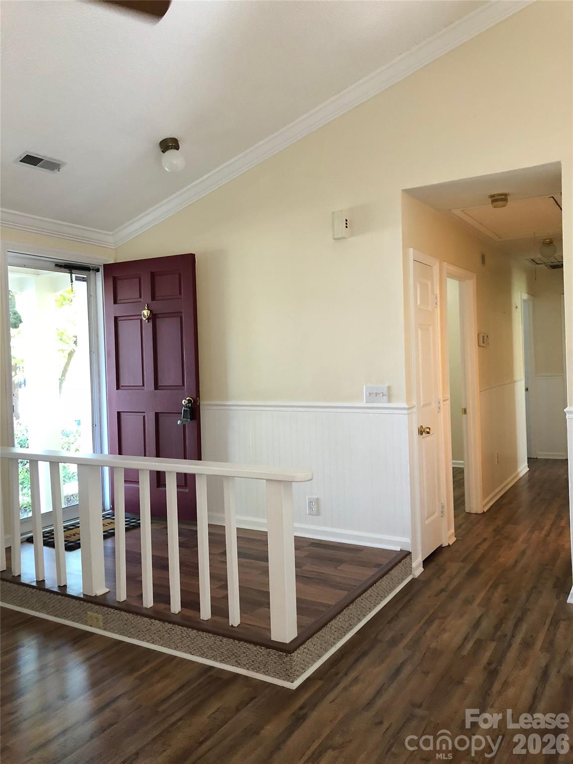 10309 Roundhouse Circle Property Photo 4