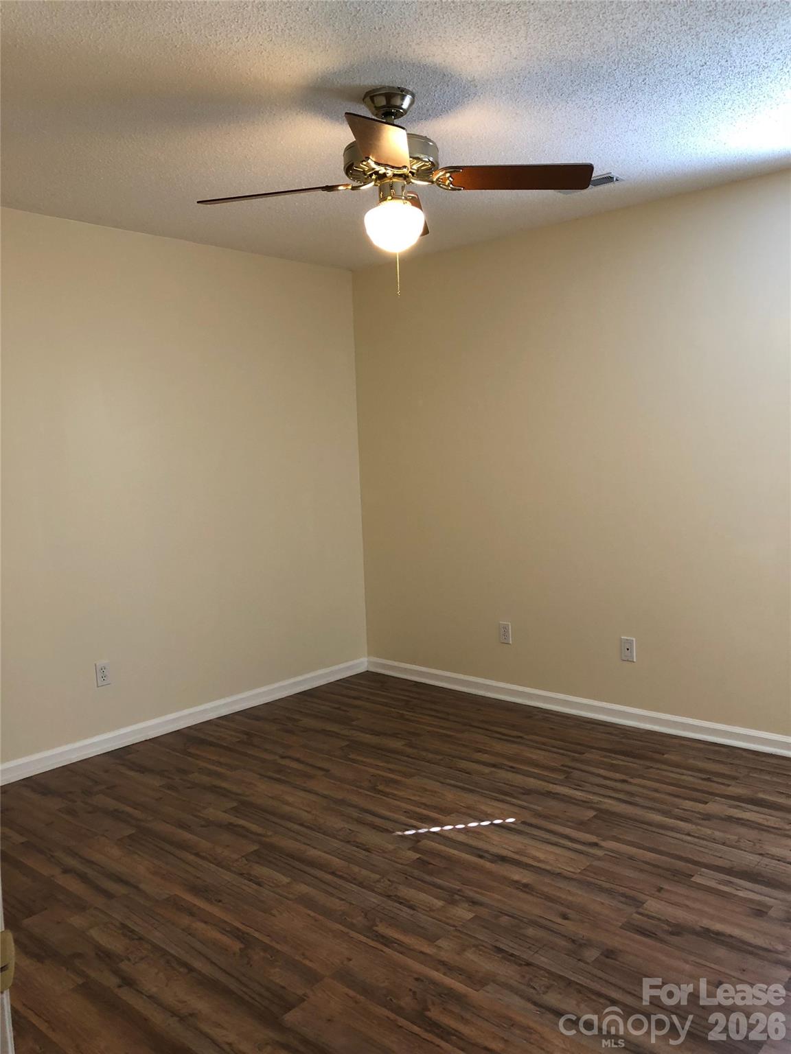 10309 Roundhouse Circle Property Photo 8