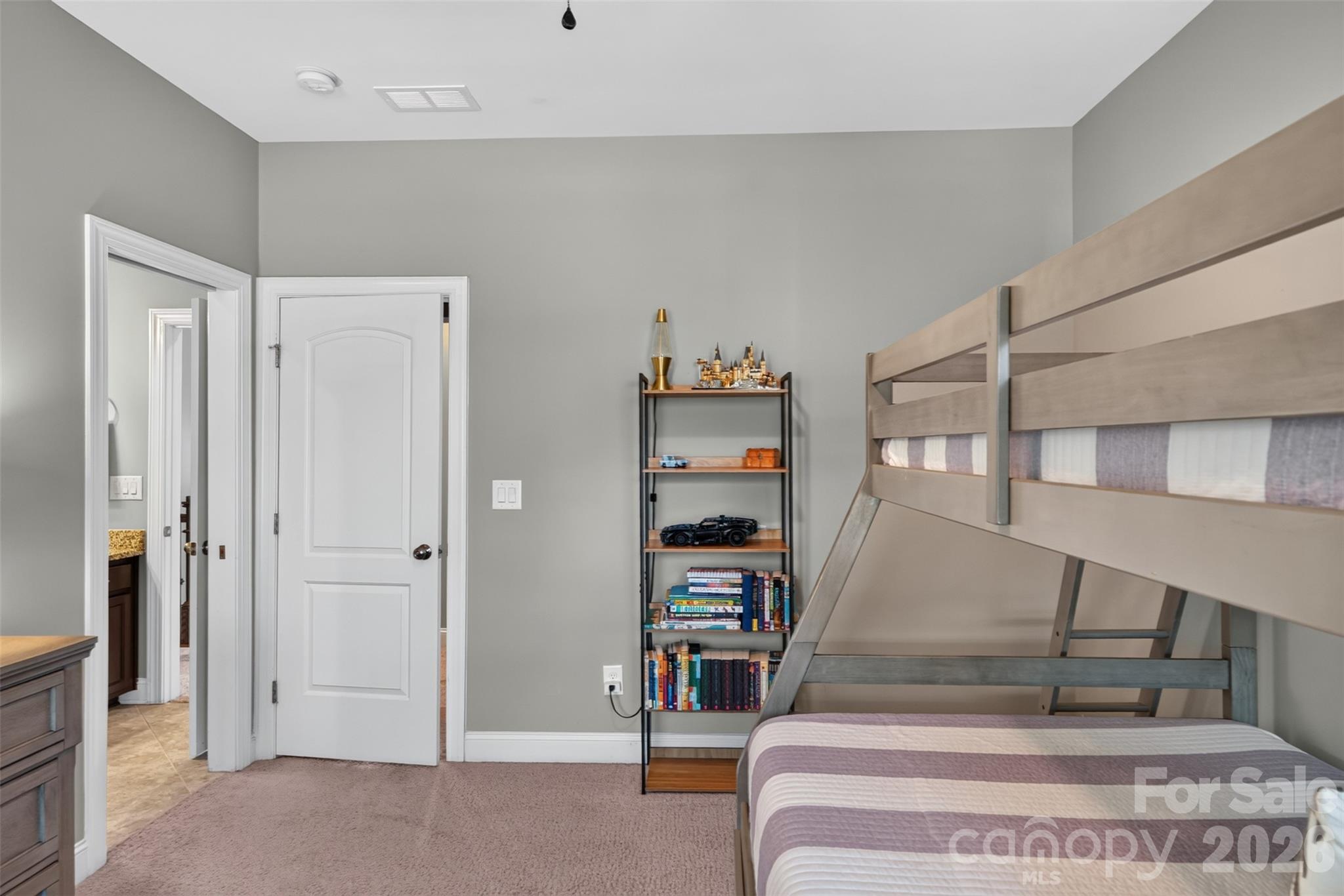 1001 Dunwoody Drive Property Photo 33