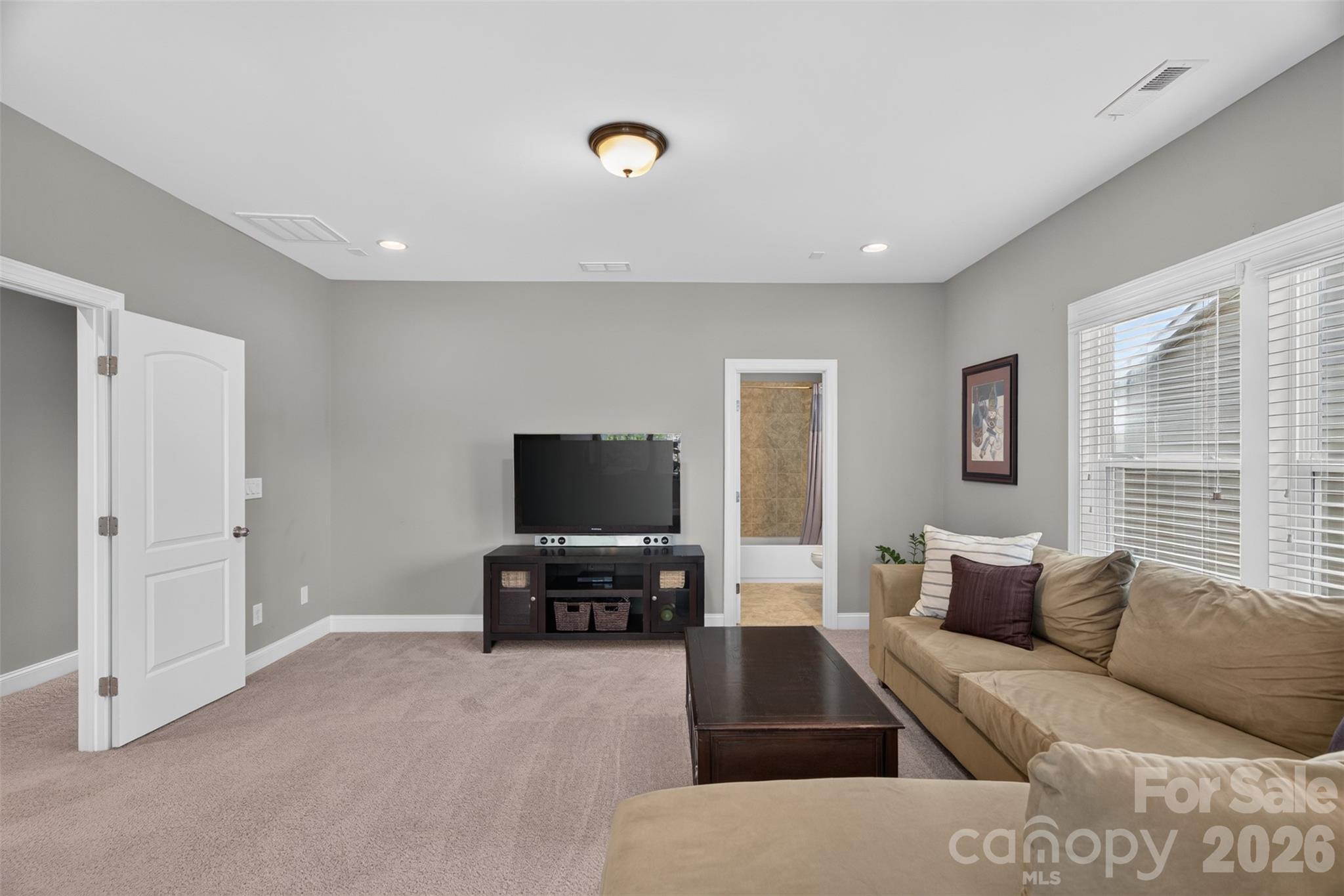 1001 Dunwoody Drive Property Photo 36