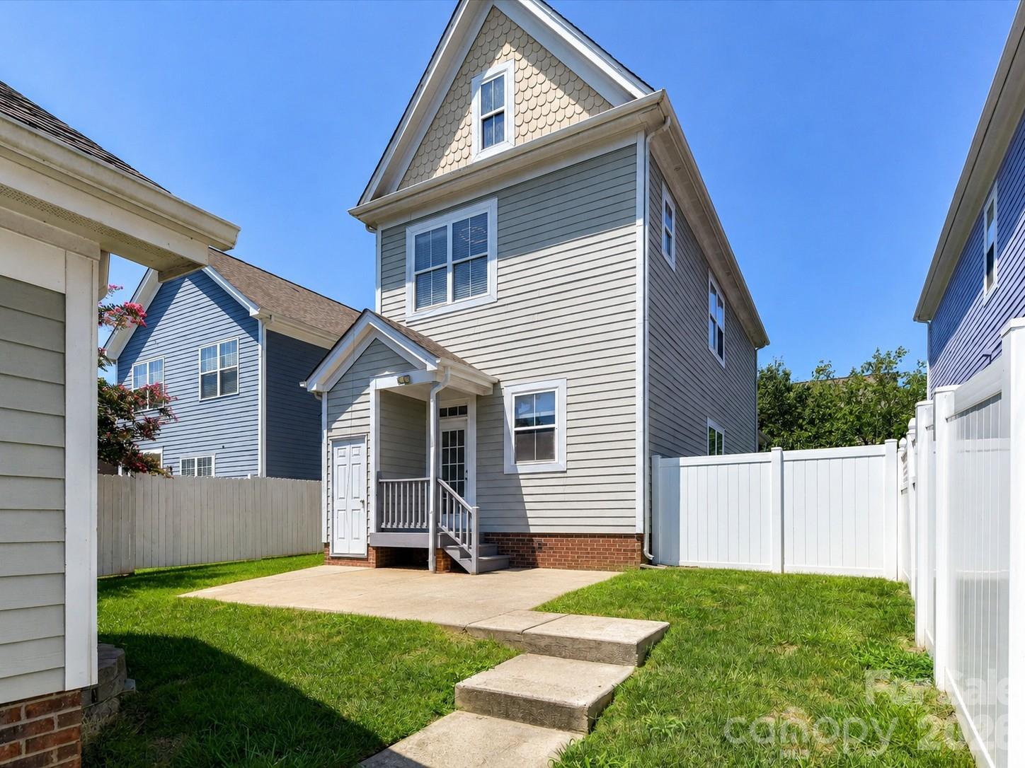 13106 Kennerly Drive Property Photo 2