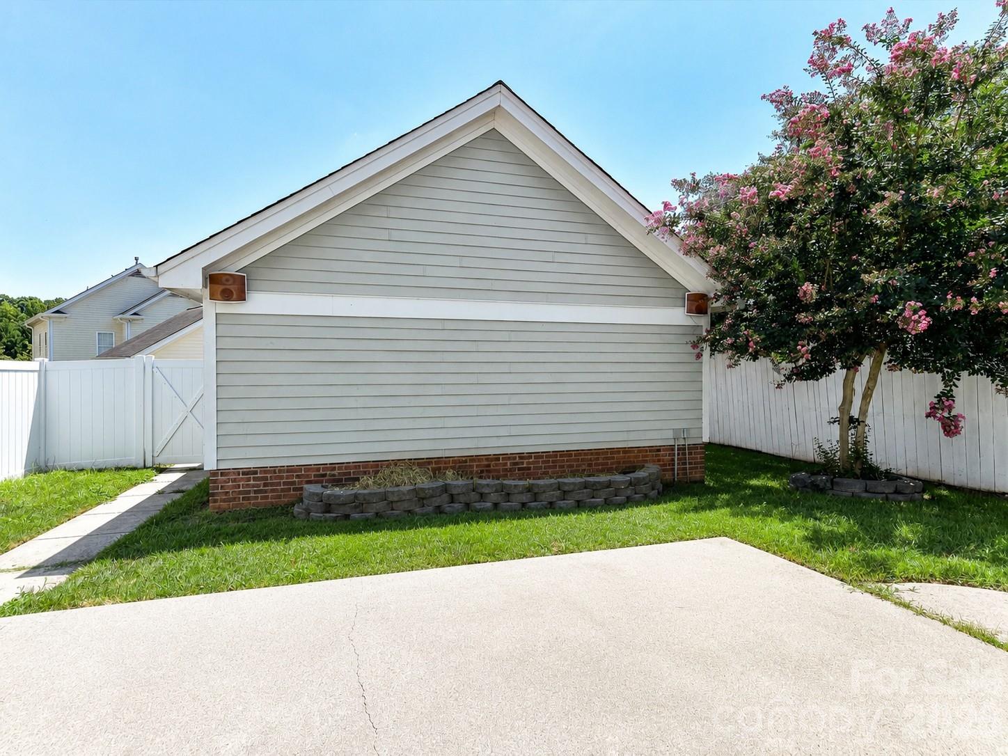 13106 Kennerly Drive Property Photo 27