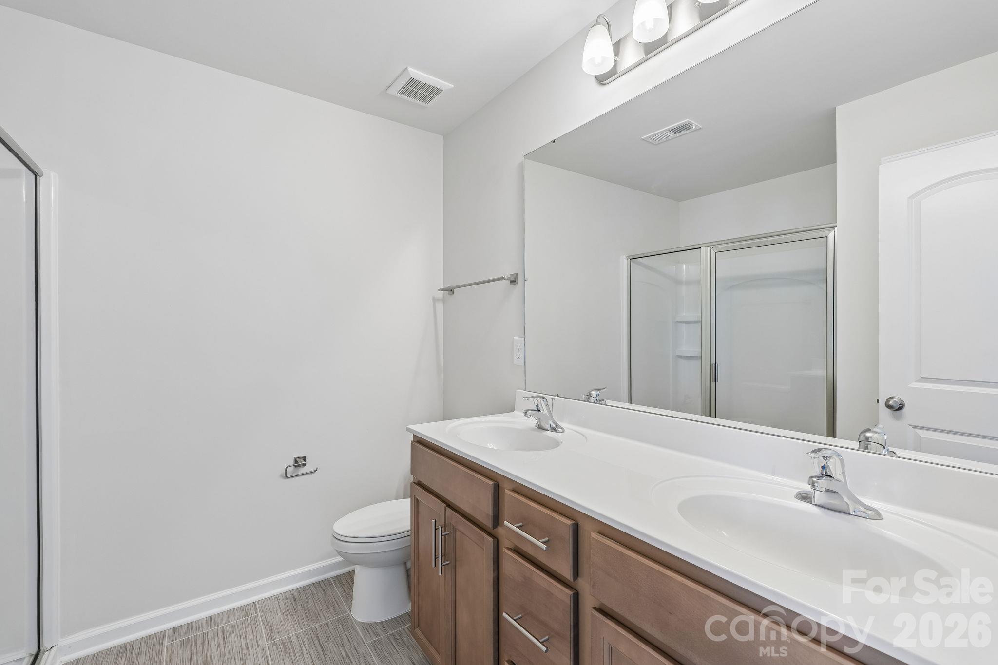 5118 Tommy Lane 802 Property Photo 10