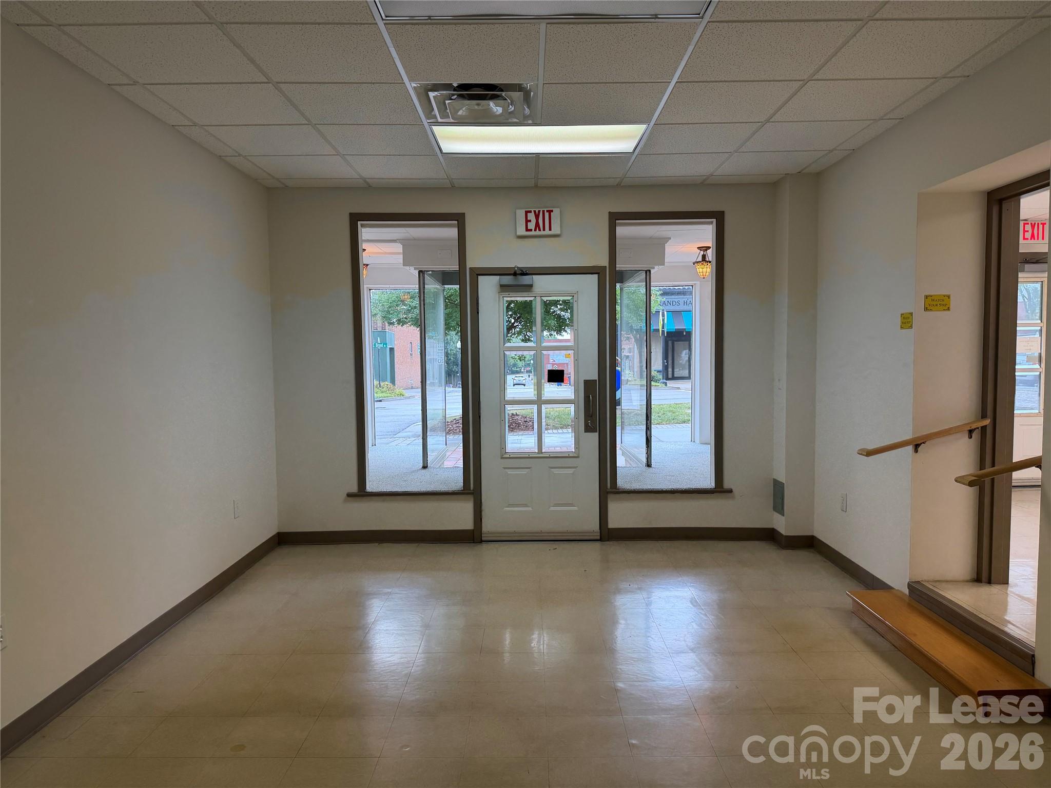 119 E Broad Street Property Photo 6