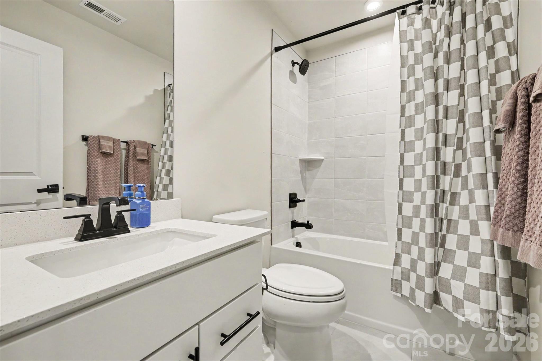 1018 Simcoe Lane Property Photo 14