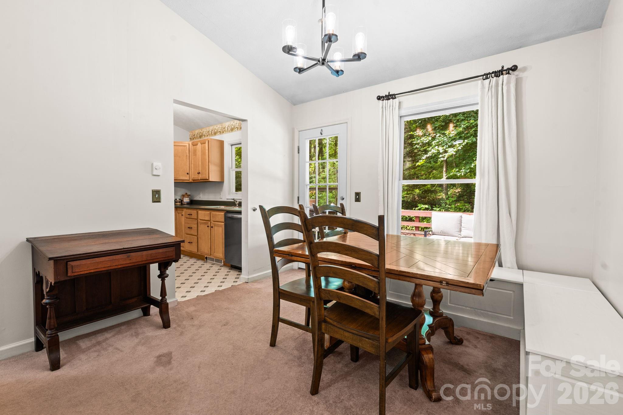 100 Summersweet Drive Property Photo 5