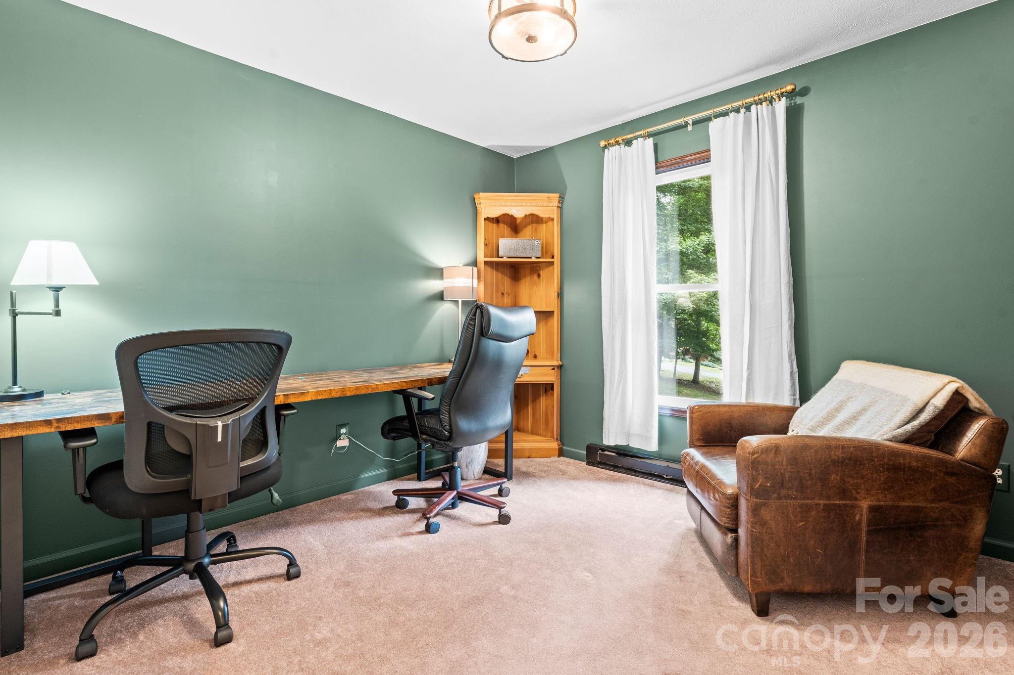 100 Summersweet Drive Property Photo 14