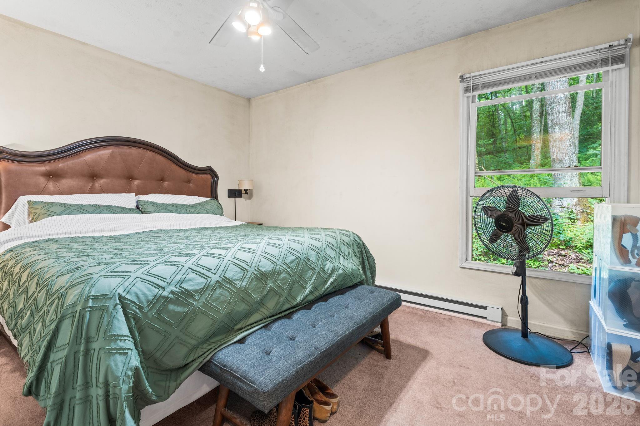 100 Summersweet Drive Property Photo 16