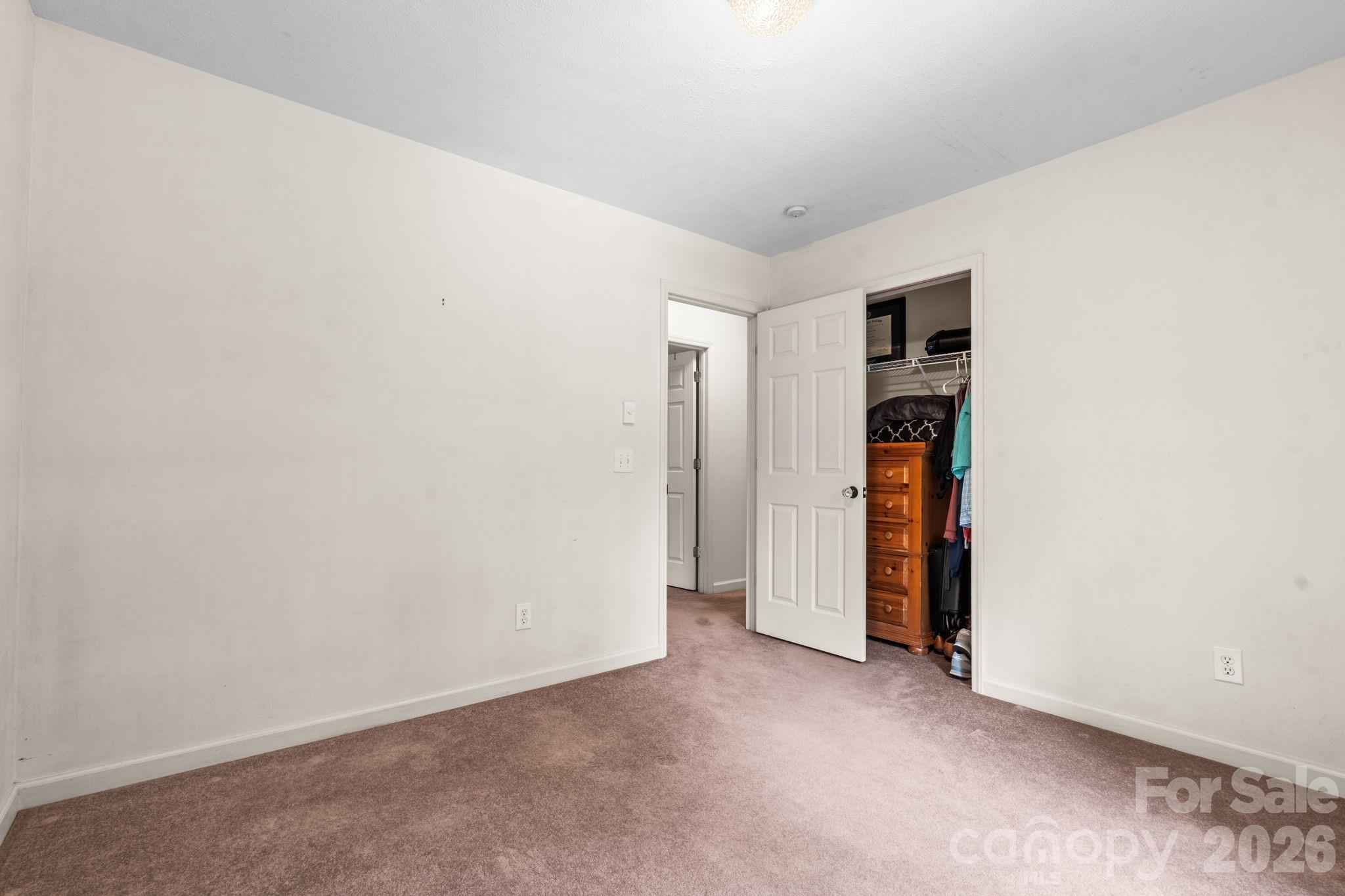 100 Summersweet Drive Property Photo 20