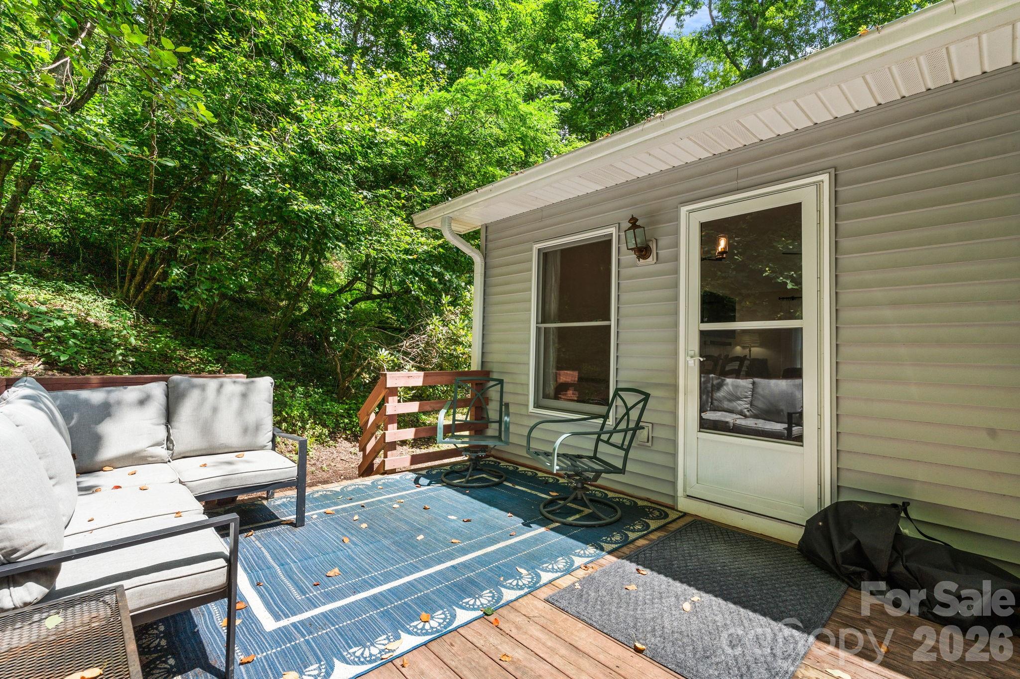 100 Summersweet Drive Property Photo 29