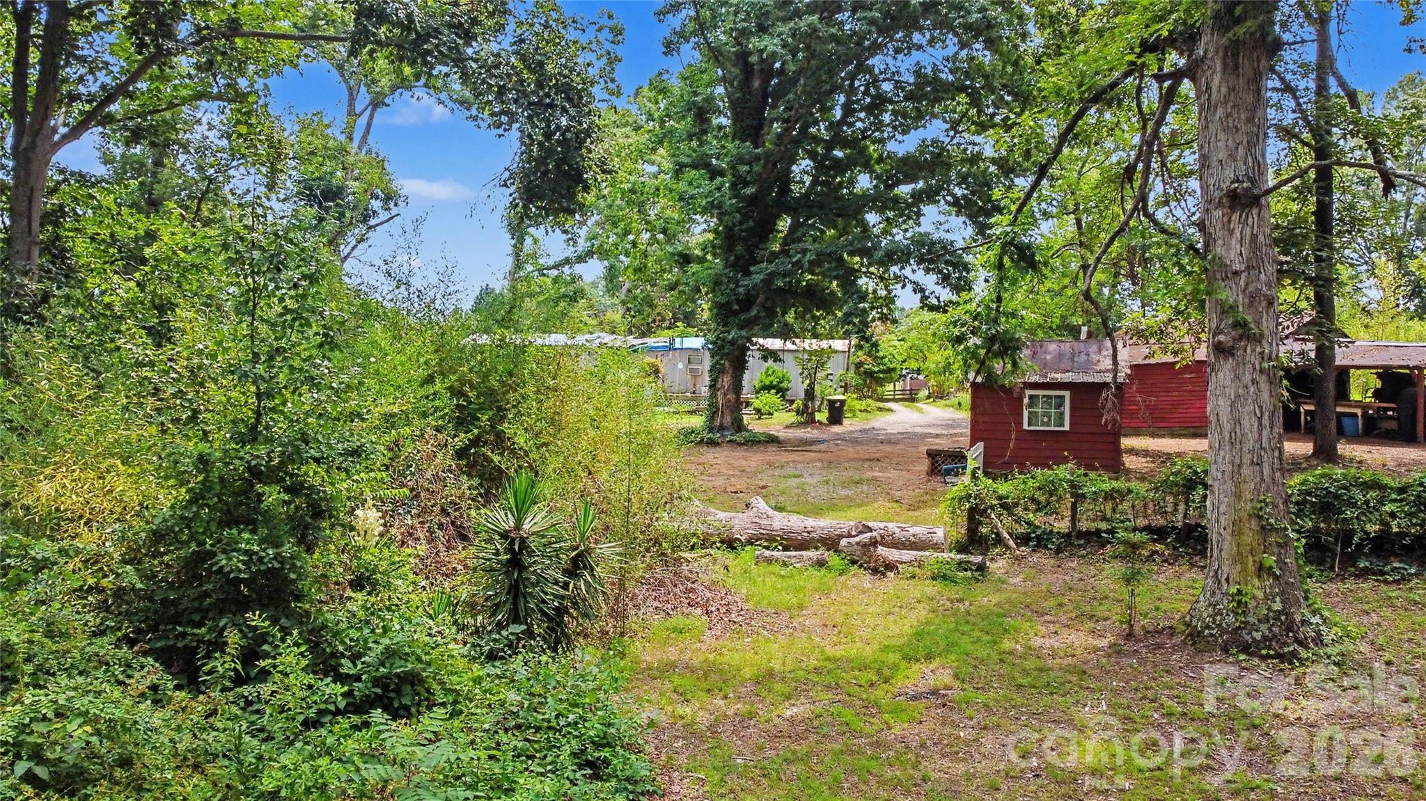 732 Woods Chapel Road Property Photo 16