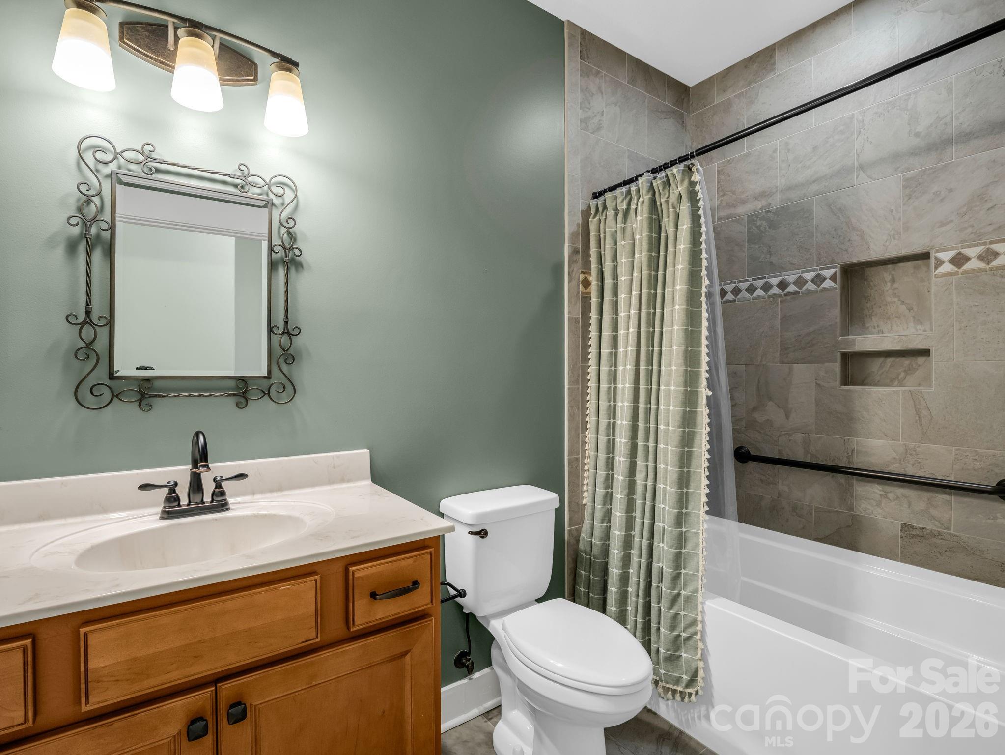 595 Summerfield Place Property Photo 24