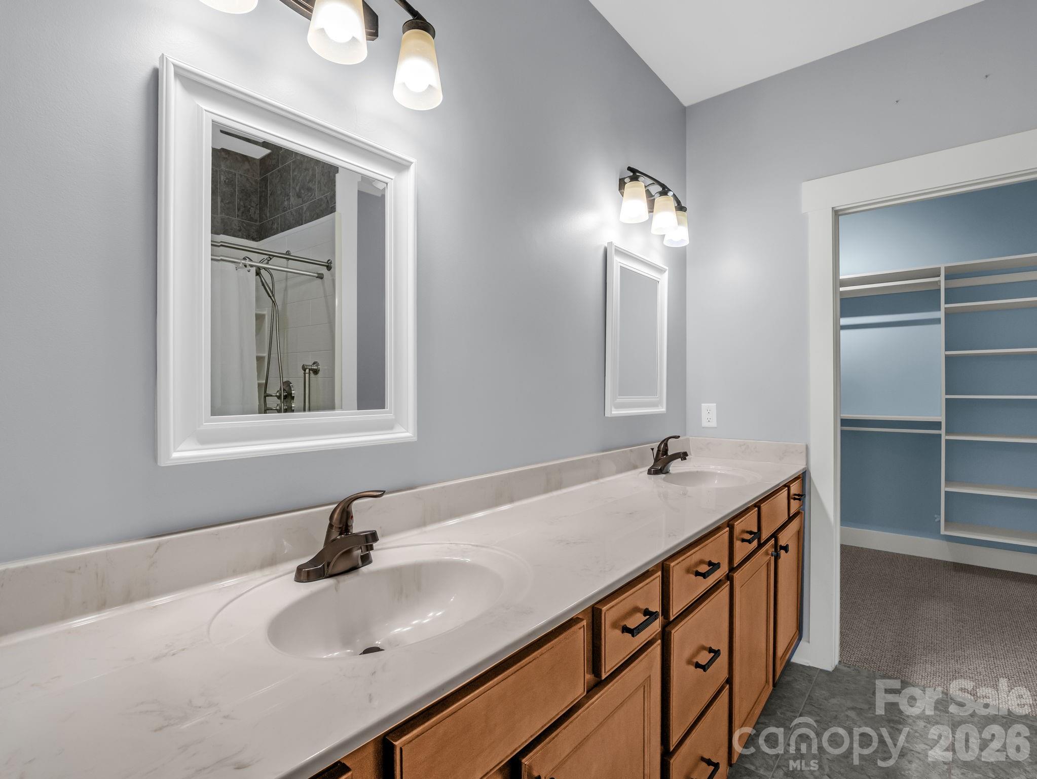 595 Summerfield Place Property Photo 28
