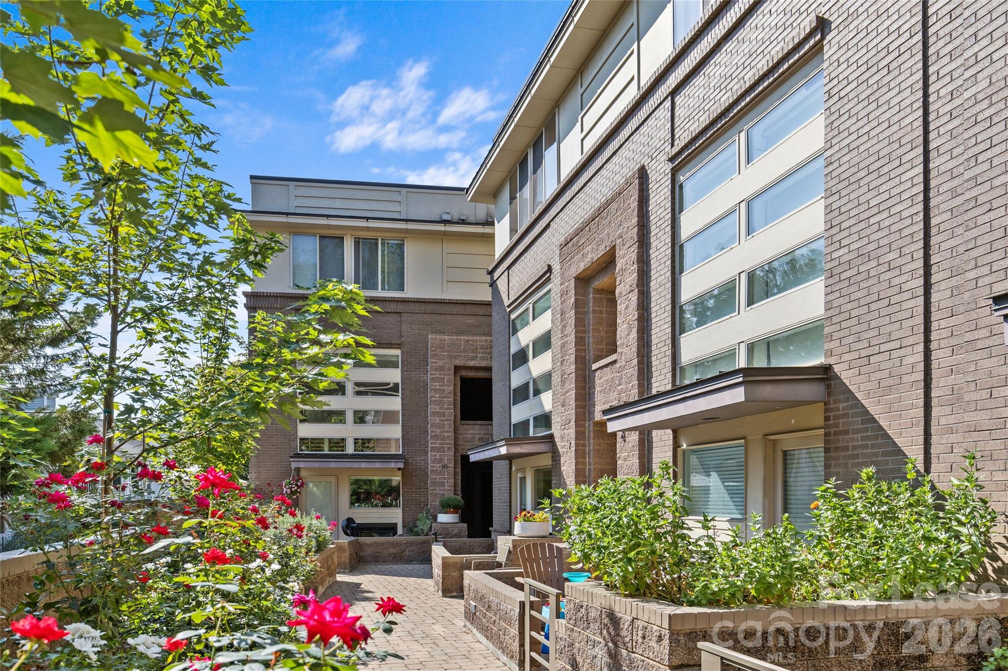 420 Queens Road 7 Property Photo 6