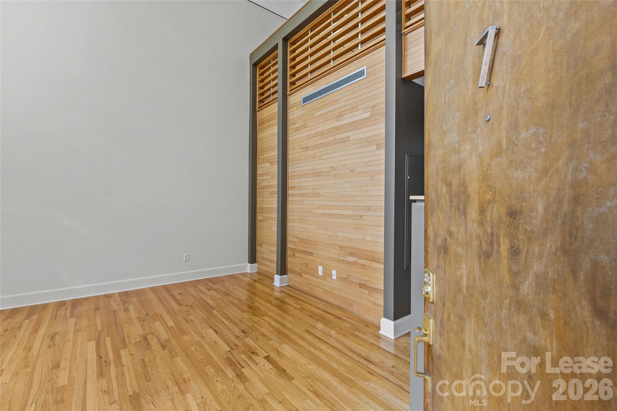 420 Queens Road 7 Property Photo 12