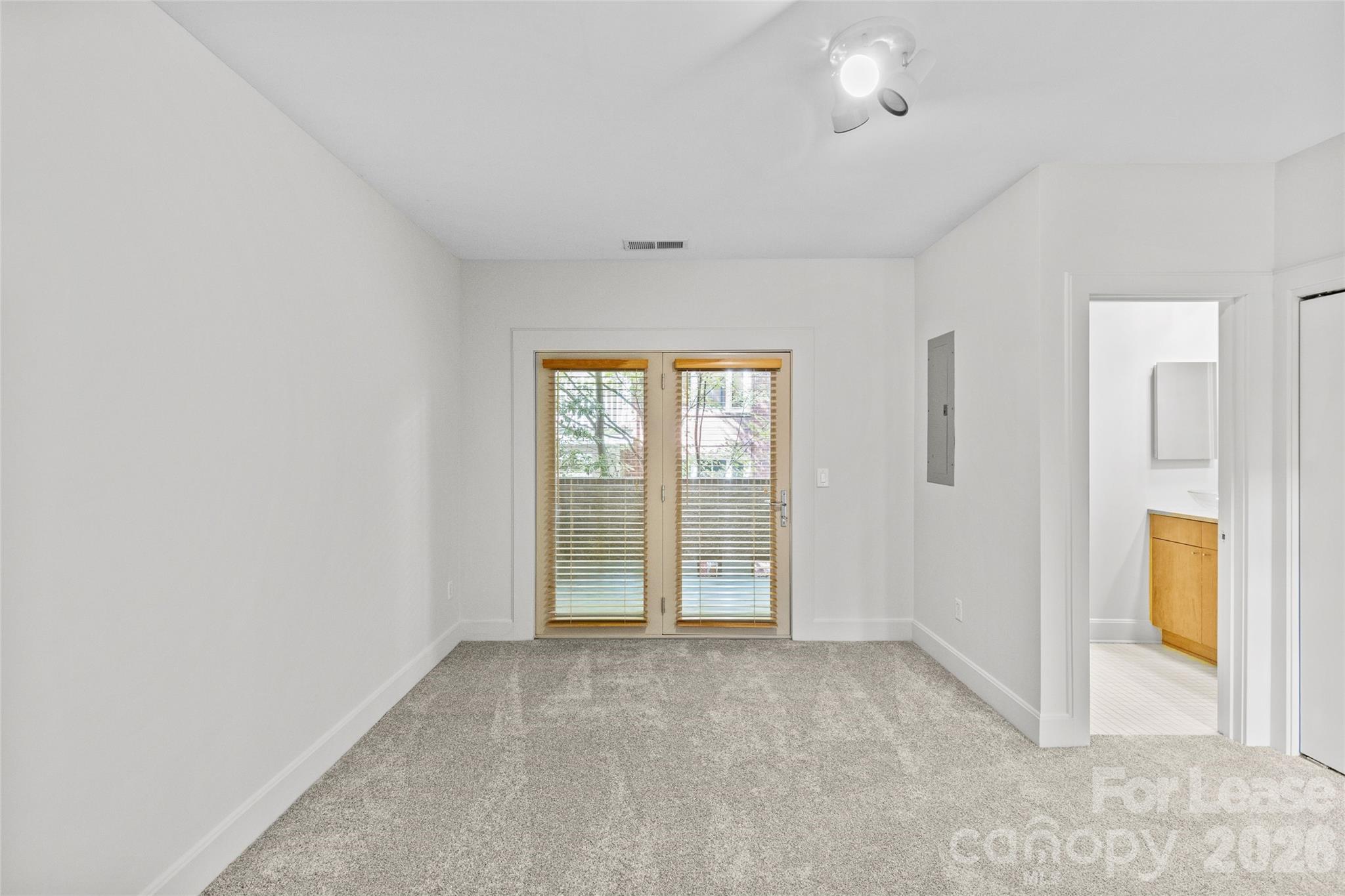 420 Queens Road 7 Property Photo 18