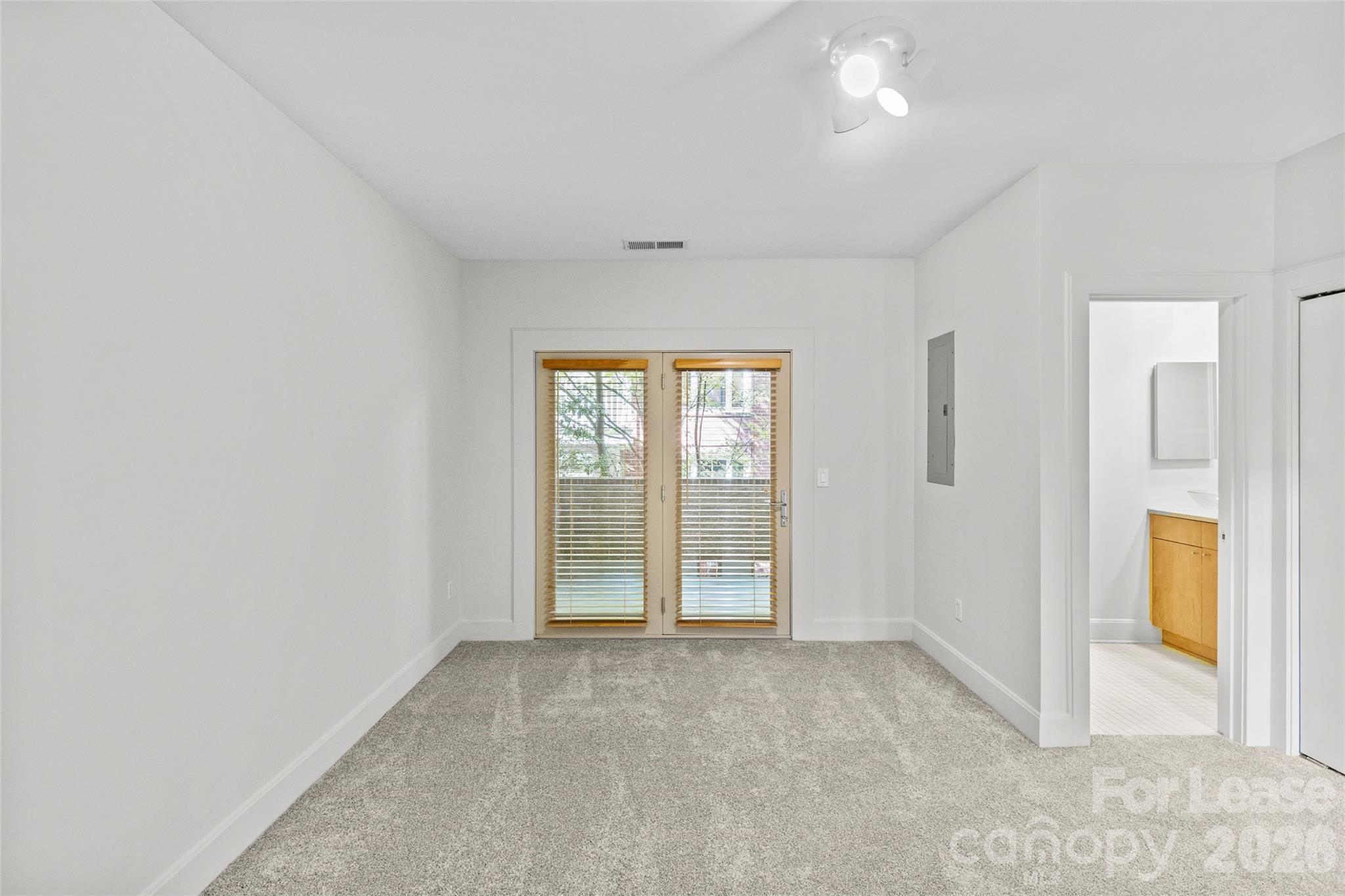 420 Queens Road 7 Property Photo 19