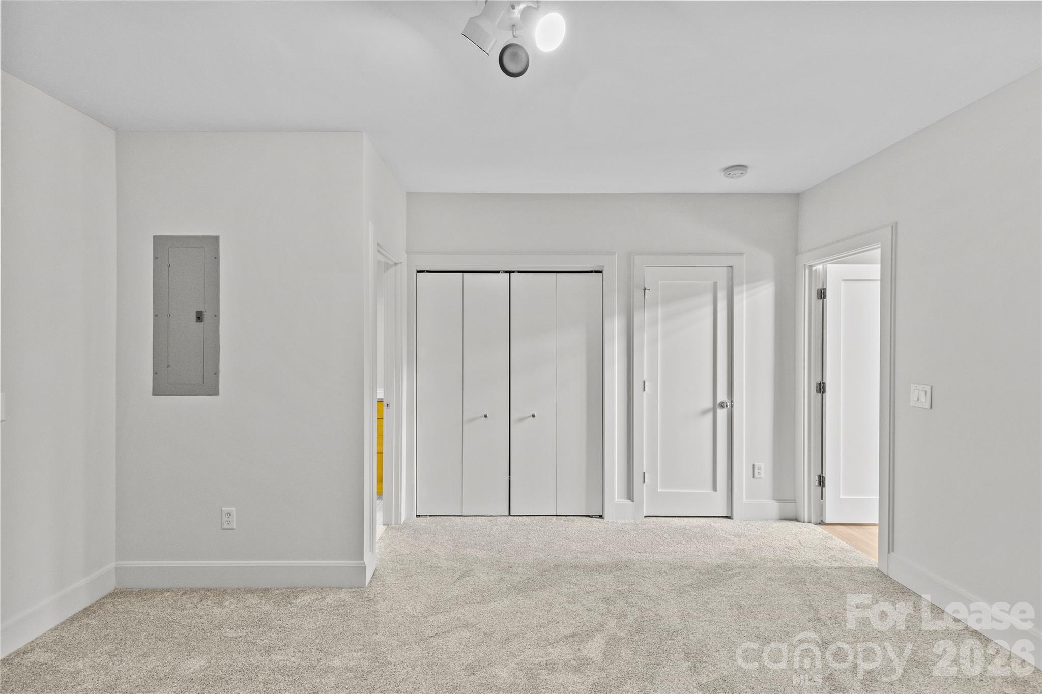 420 Queens Road 7 Property Photo 20
