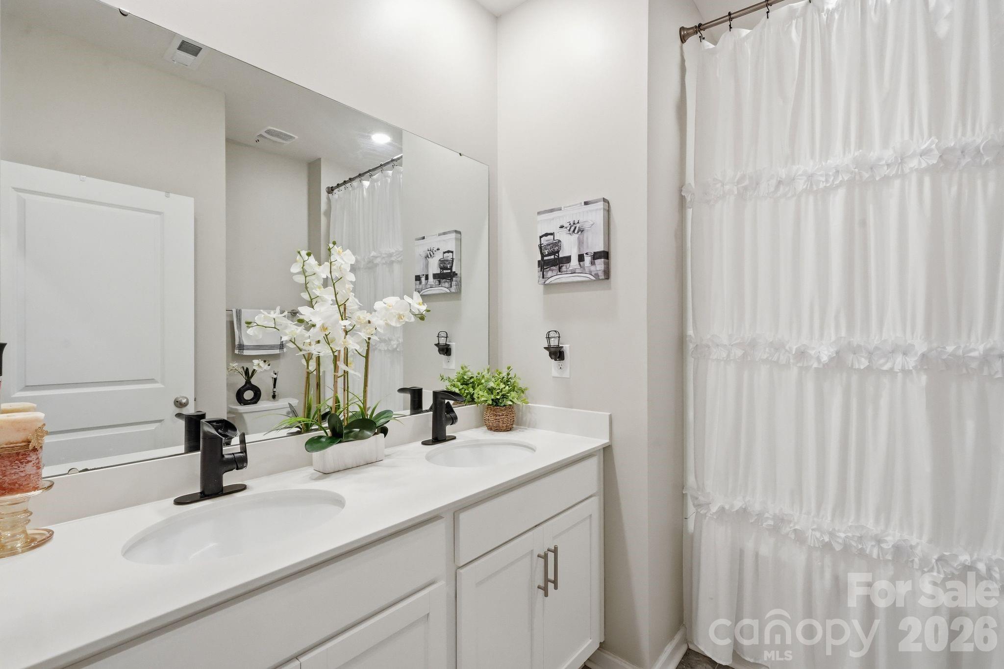 7735 Stonehouse Drive Property Photo 17