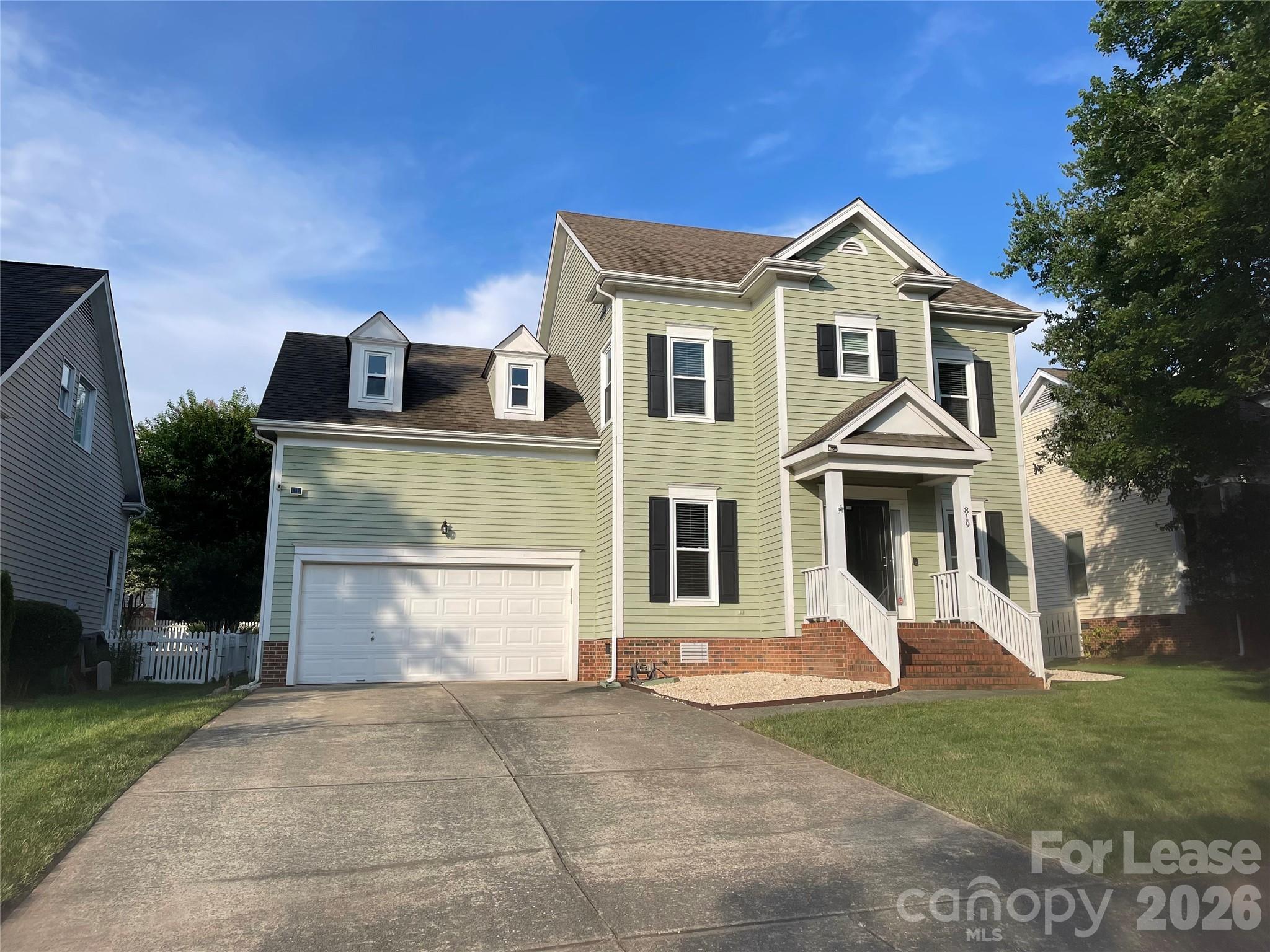 819 Stargard Court Property Photo 1