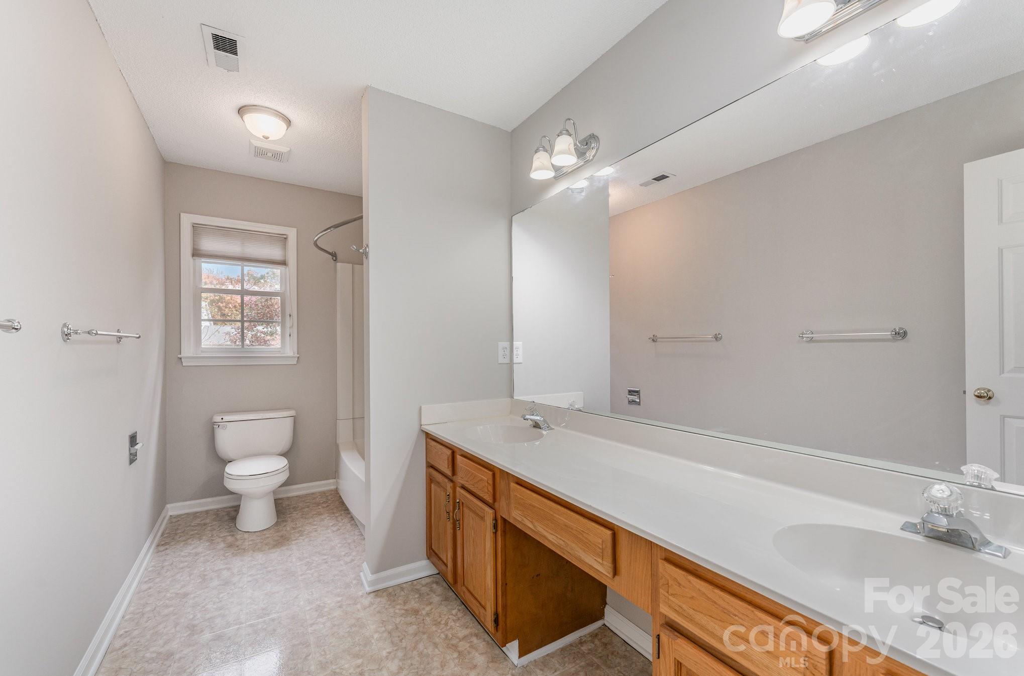 5923 Swanston Drive Property Photo 27