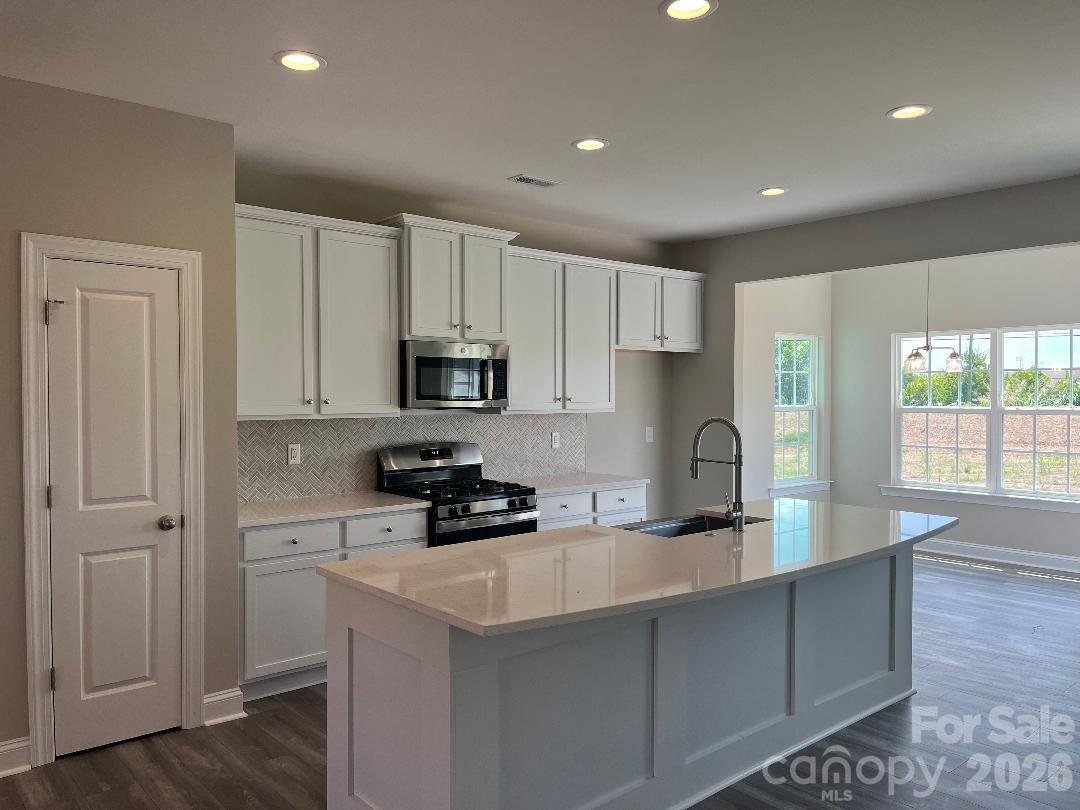 262 Corrie Ann Drive Property Photo 4