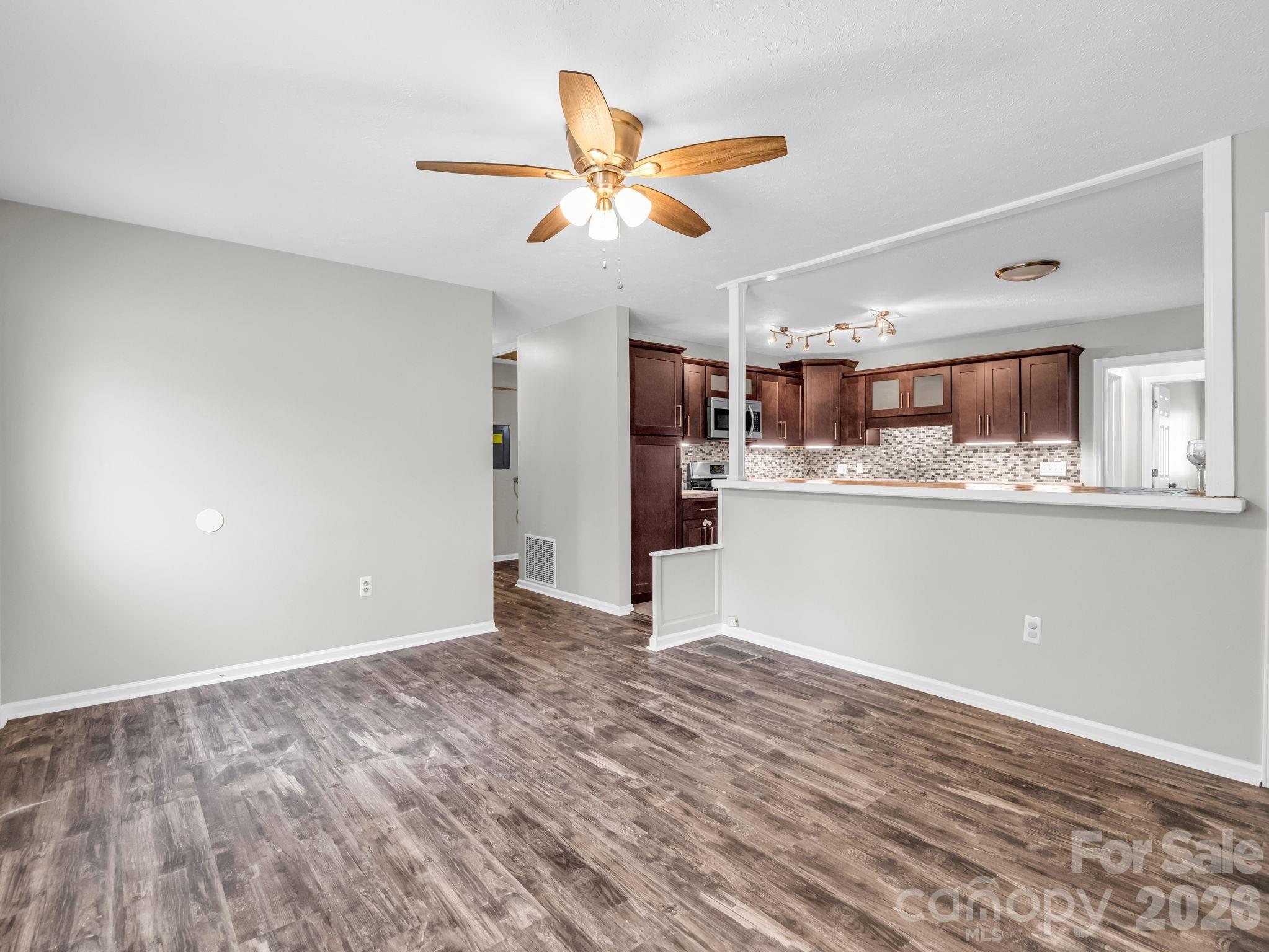 119 Scenic View Drive Property Photo 10