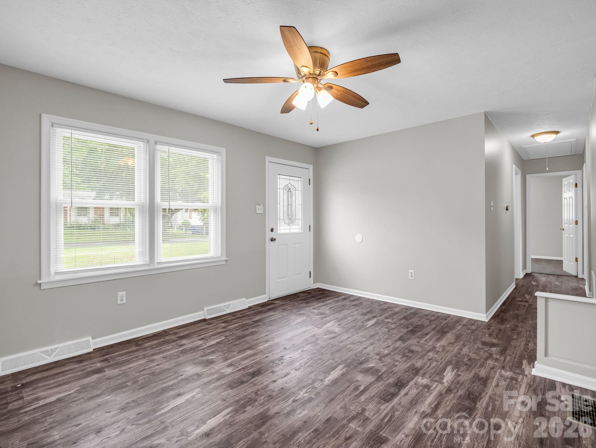 119 Scenic View Drive Property Photo 11