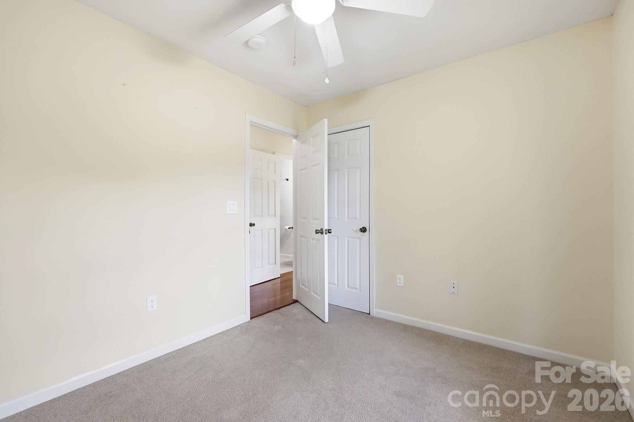 320 Meadowbrook Drive Property Photo 13