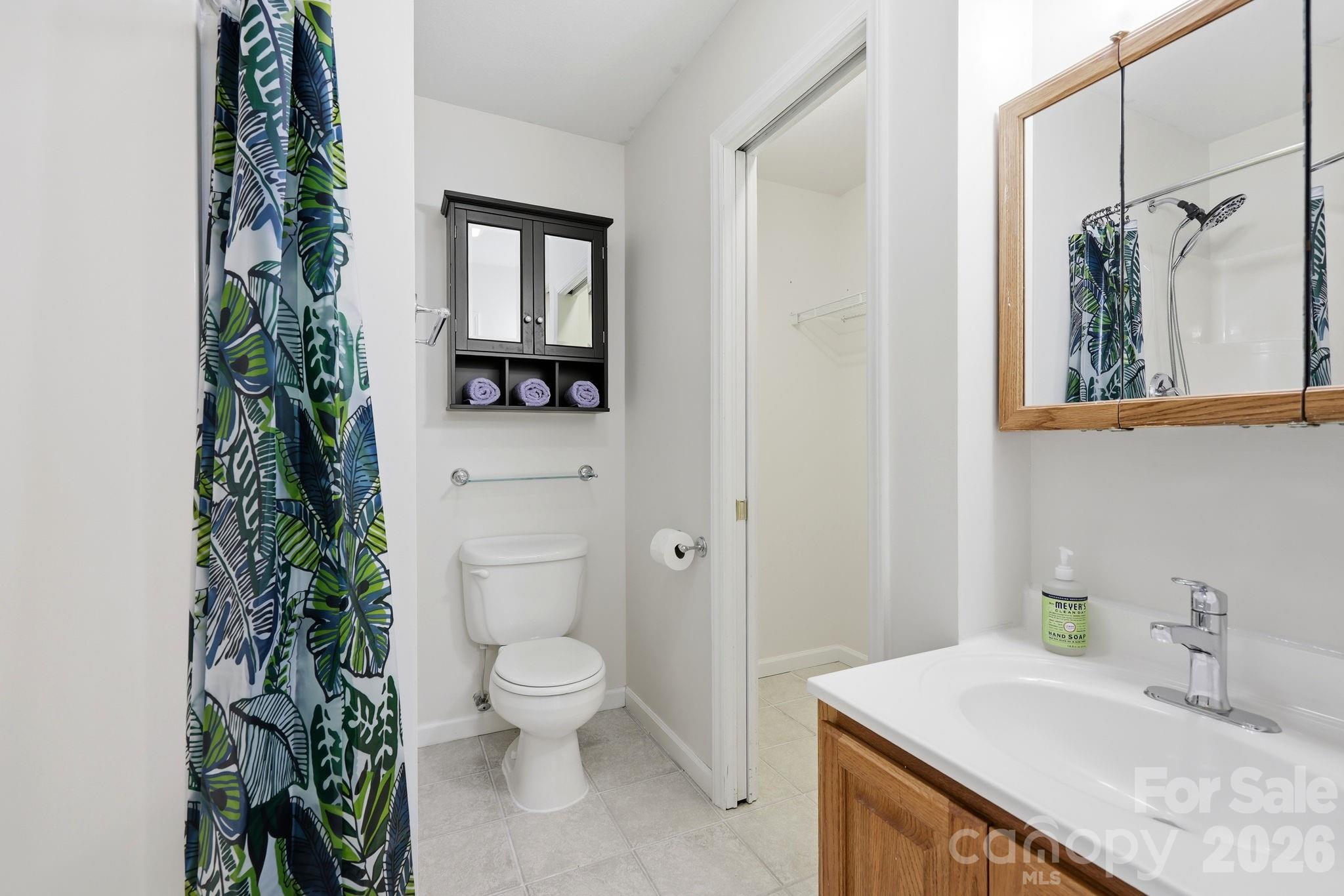 320 Meadowbrook Drive Property Photo 18