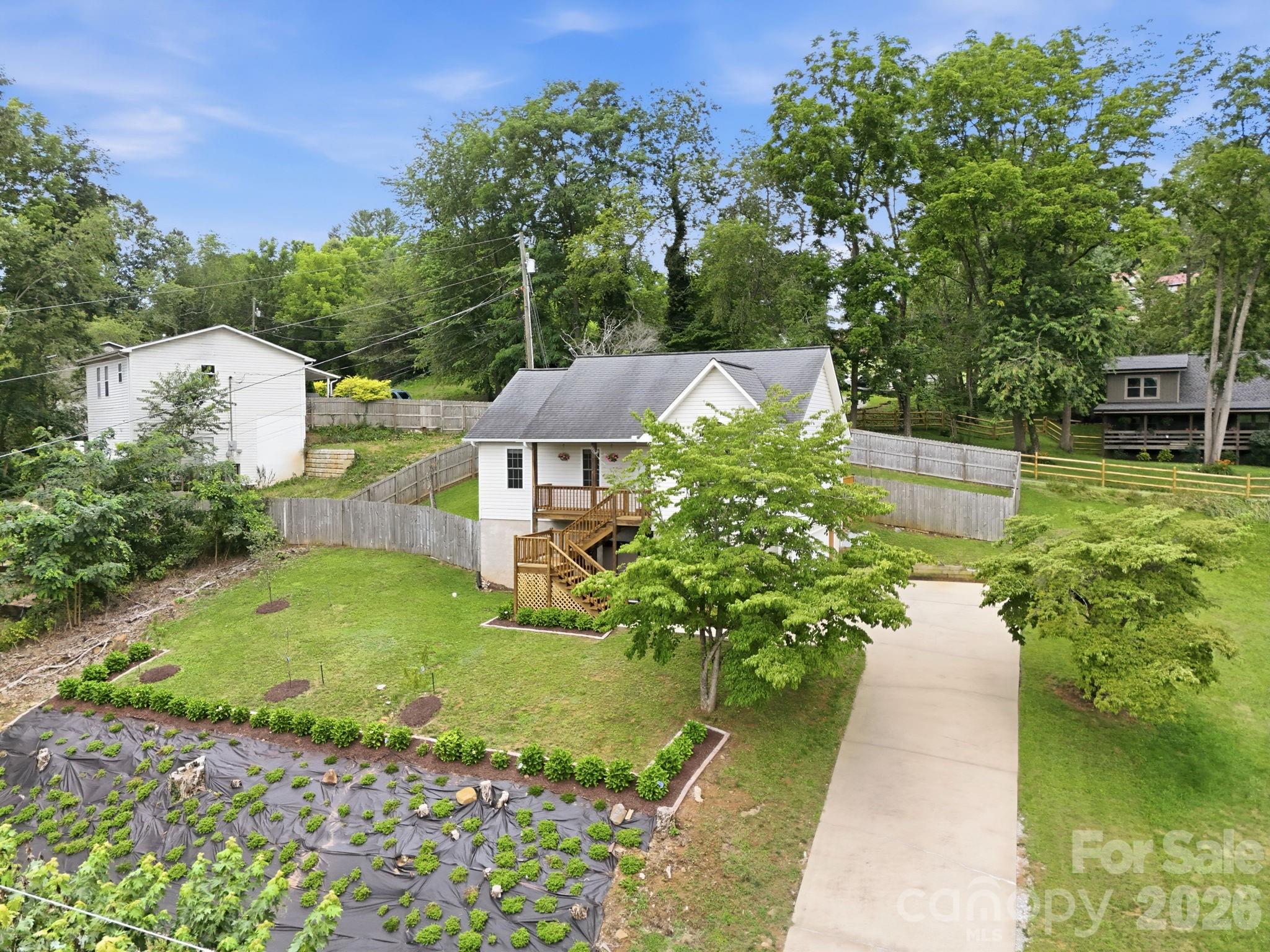 320 Meadowbrook Drive Property Photo 29