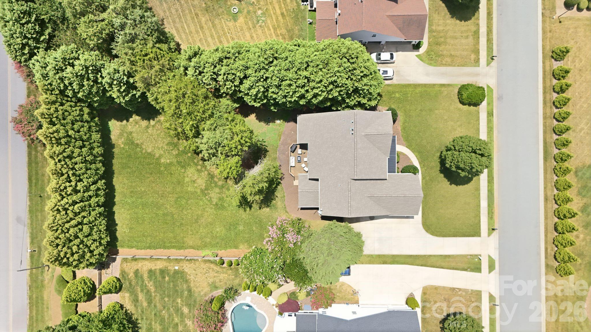151 Corona Circle Property Photo 6