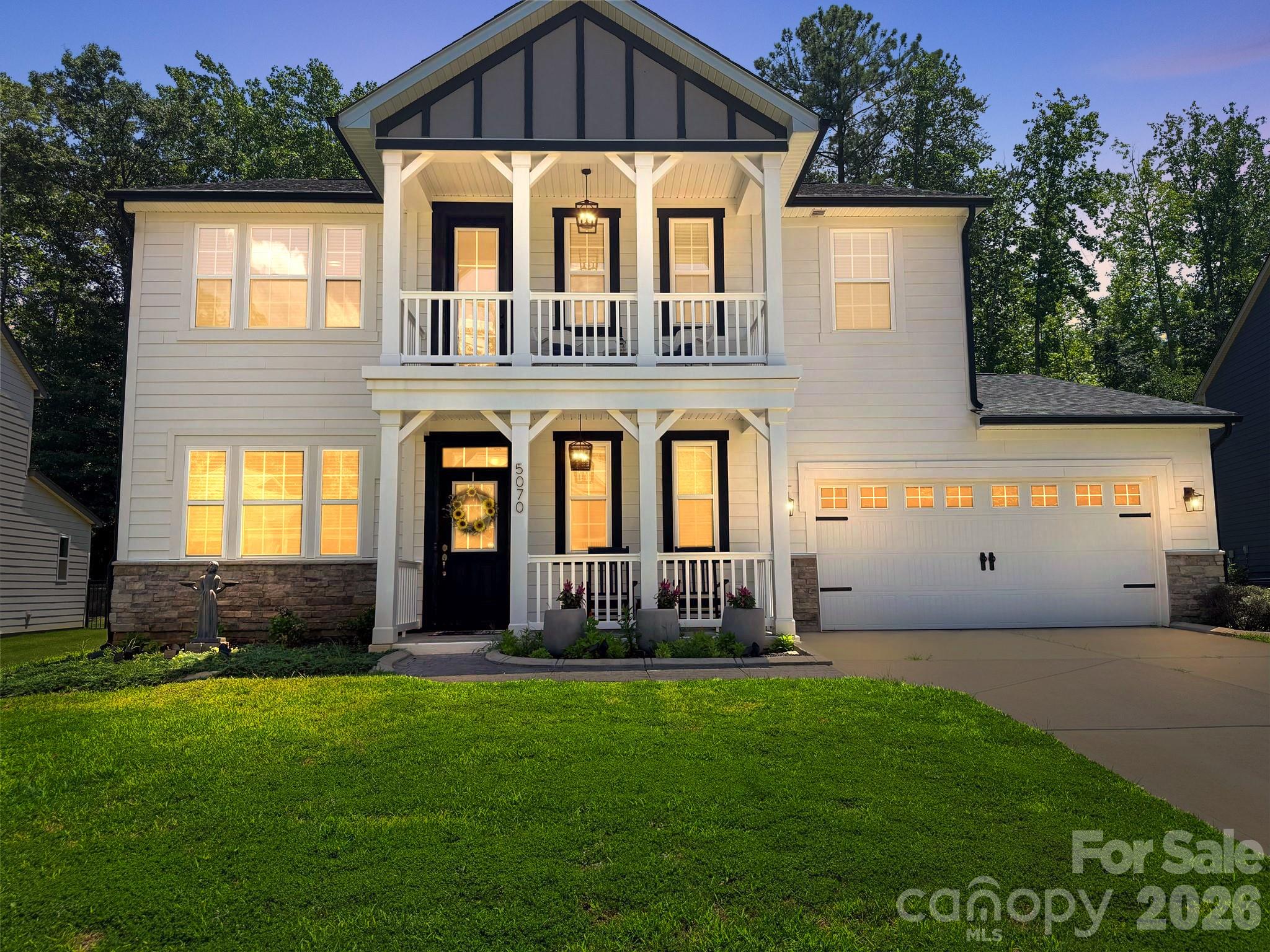 5070 Watersail Way Property Photo 2