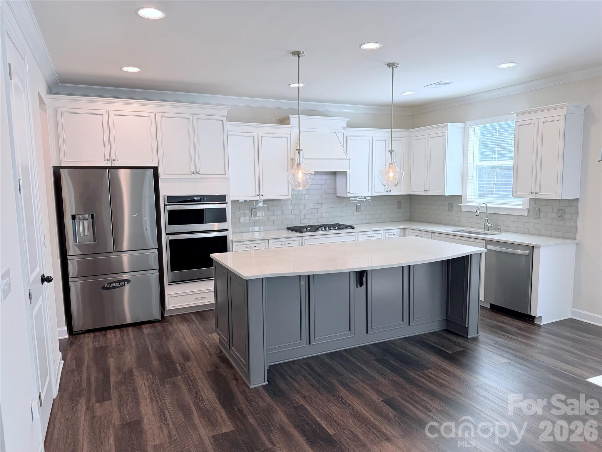 5070 Watersail Way Property Photo 6
