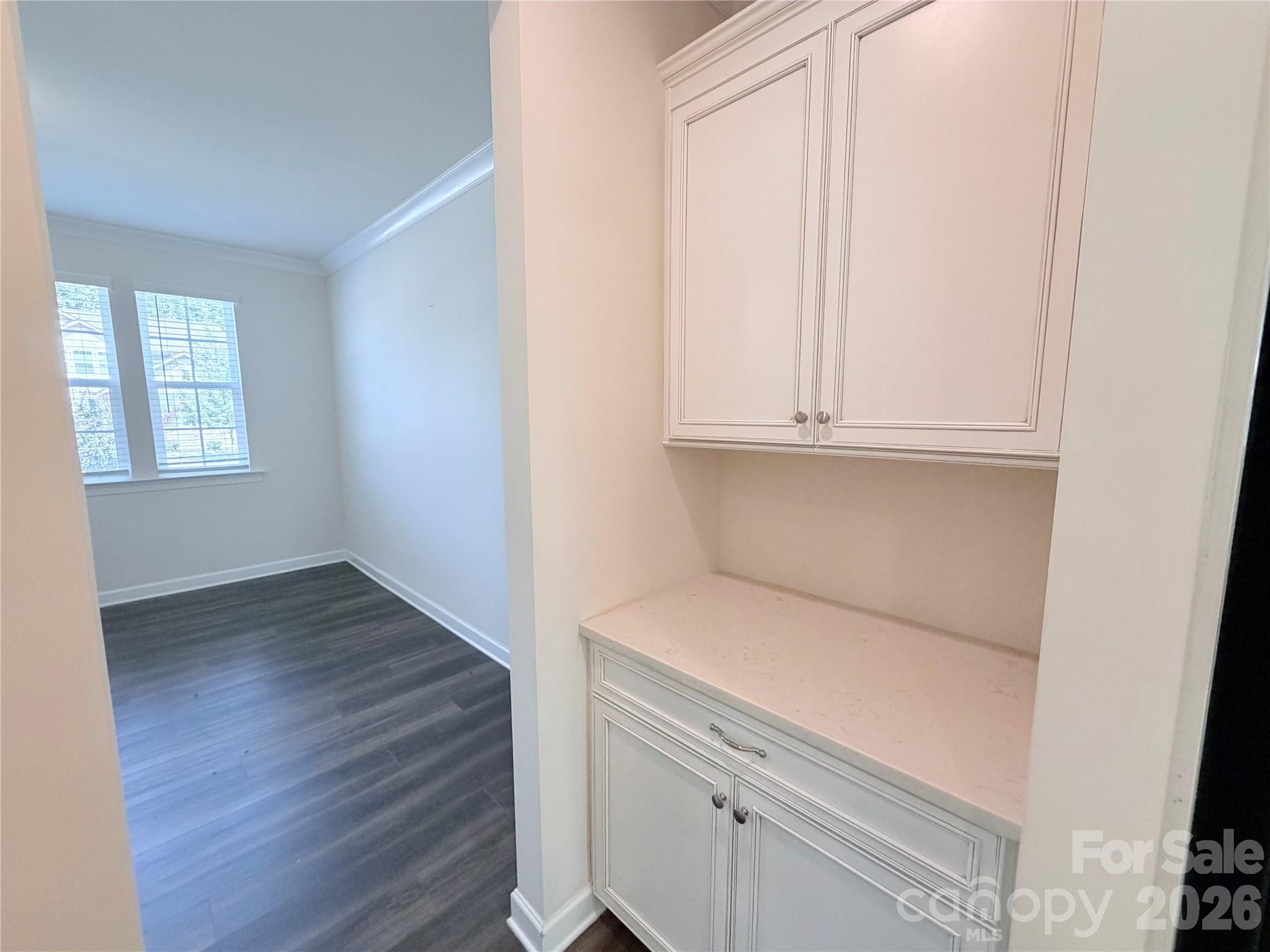 5070 Watersail Way Property Photo 9