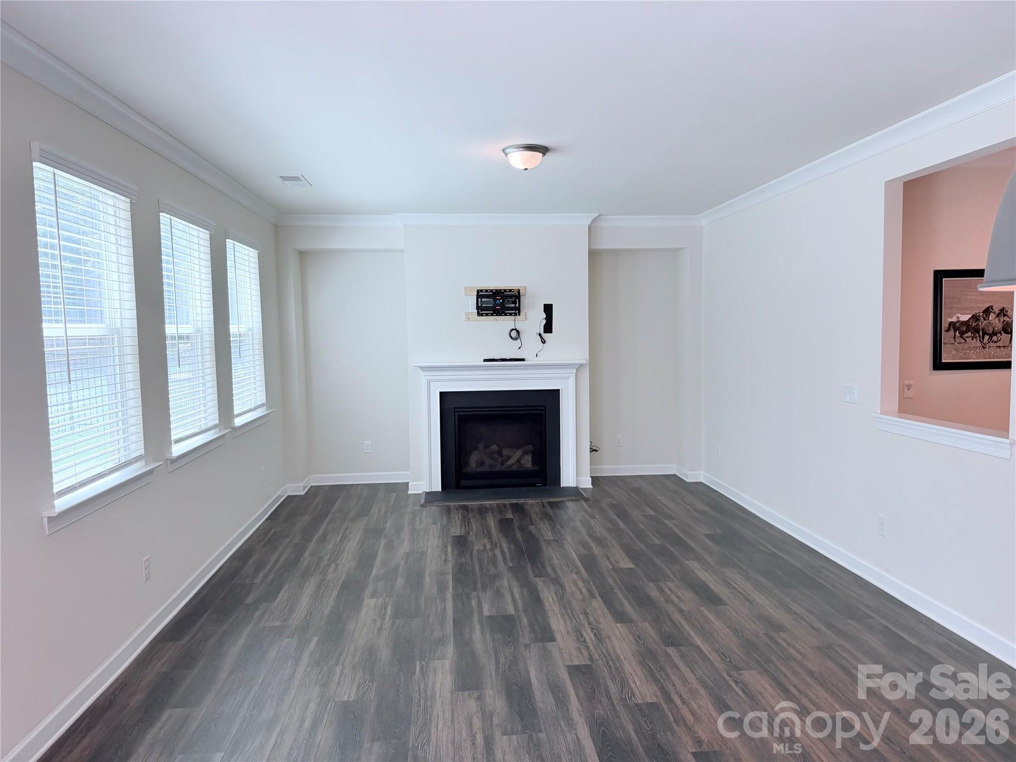 5070 Watersail Way Property Photo 11