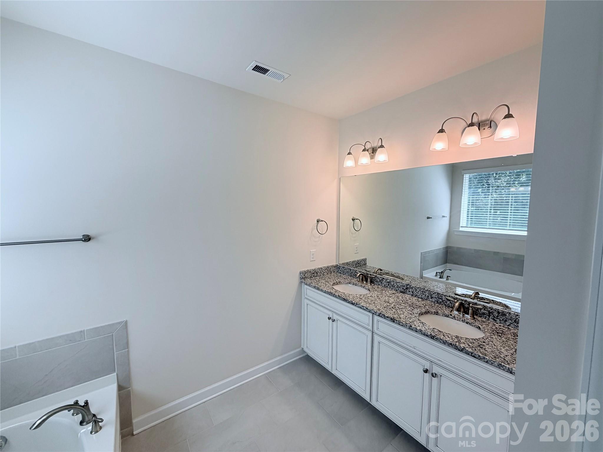 5070 Watersail Way Property Photo 25