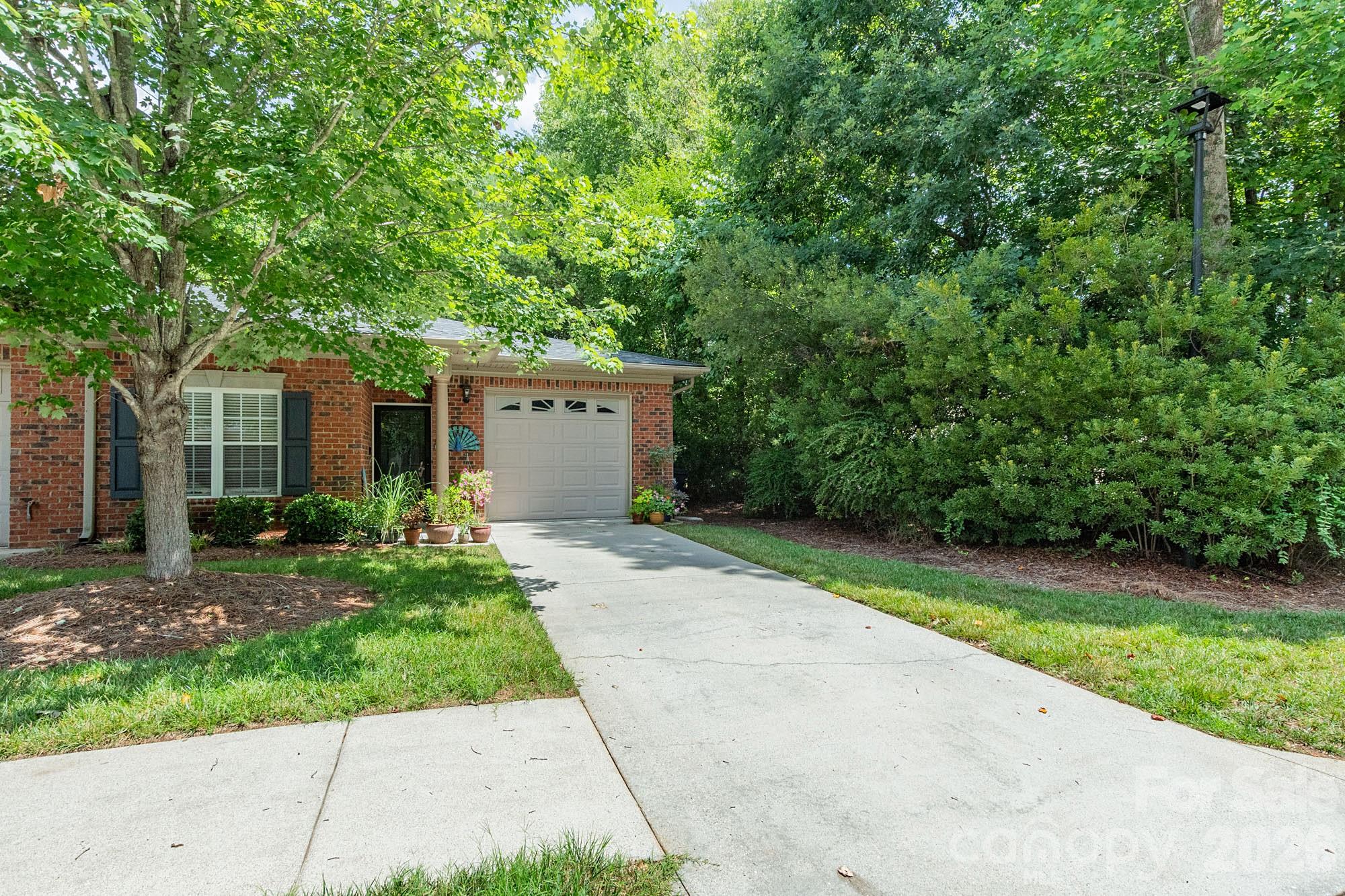 205 Chickadee Drive Property Photo 3