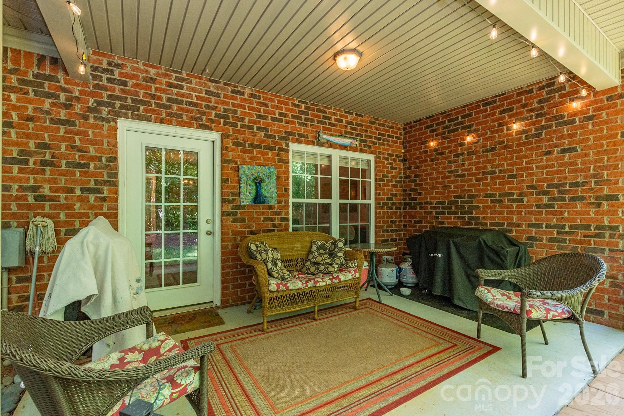 205 Chickadee Drive Property Photo 23