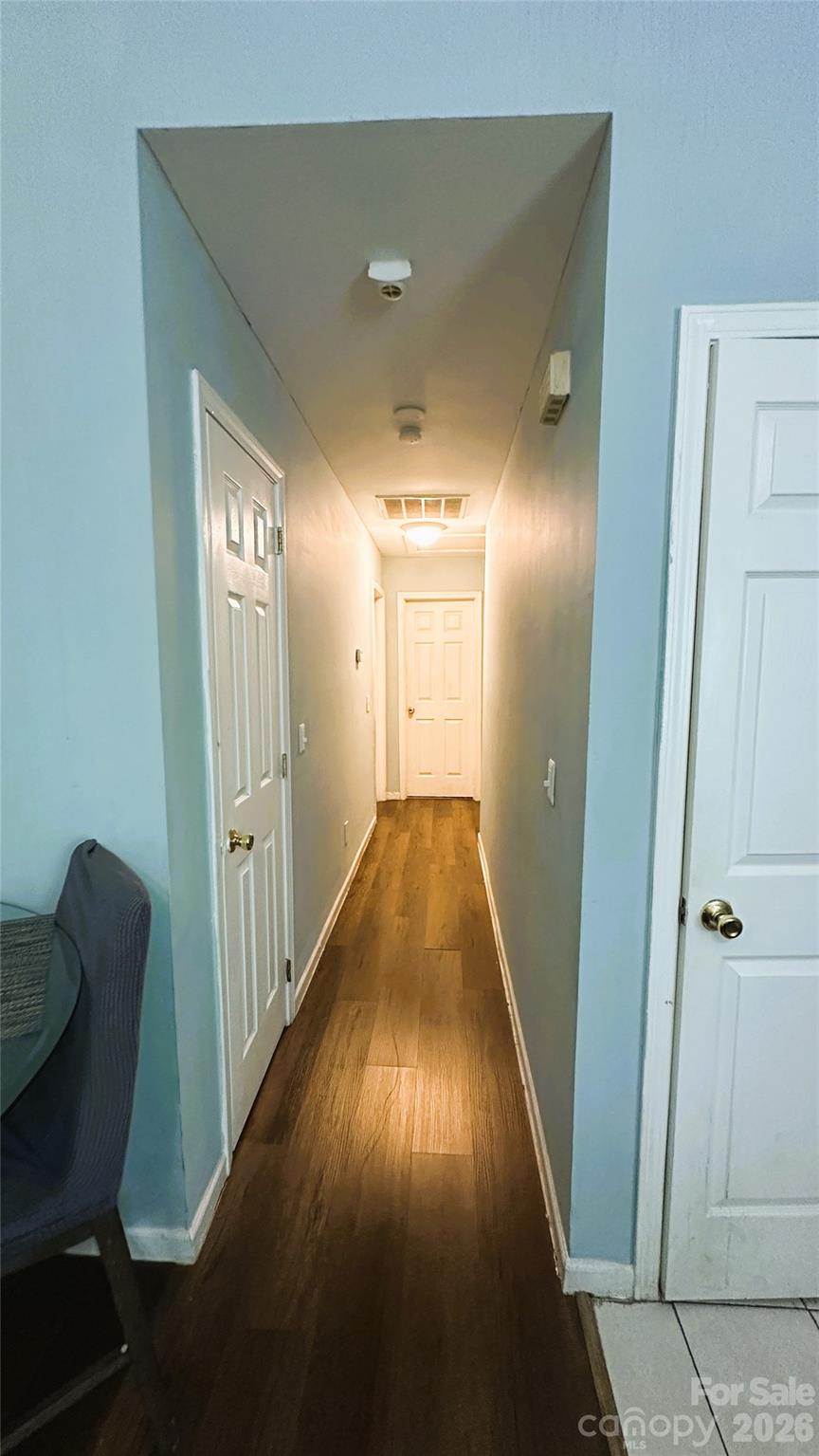 5113 Milhaven Lane Property Photo 4