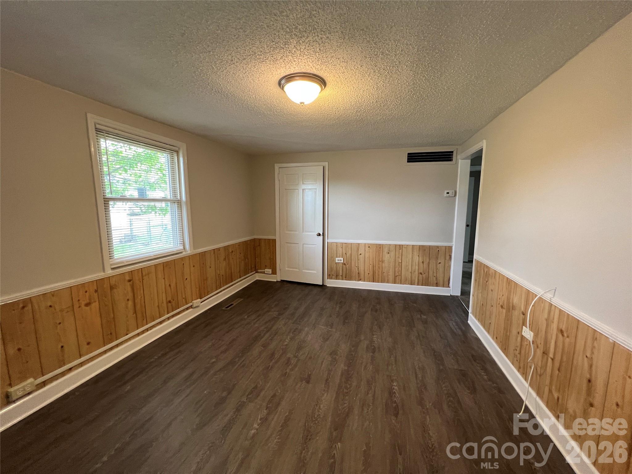1508 Beechwood Drive Property Photo 2
