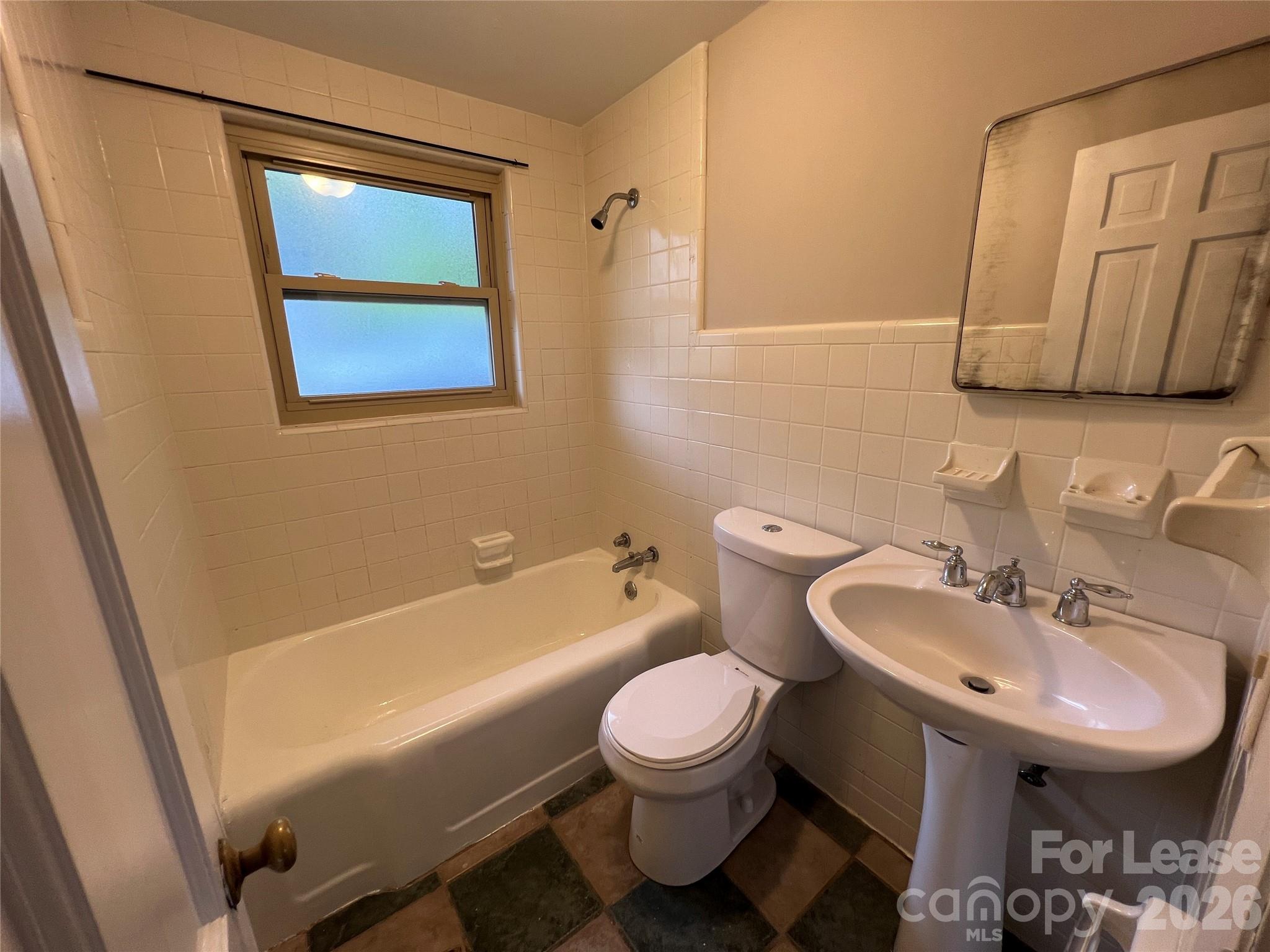 1508 Beechwood Drive Property Photo 5