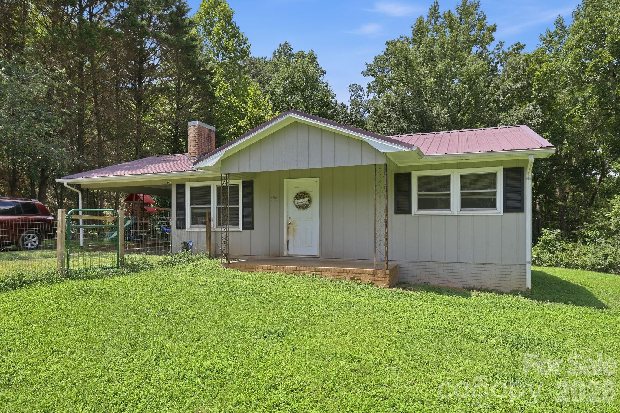 4204 Homeplace Drive Property Photo 1